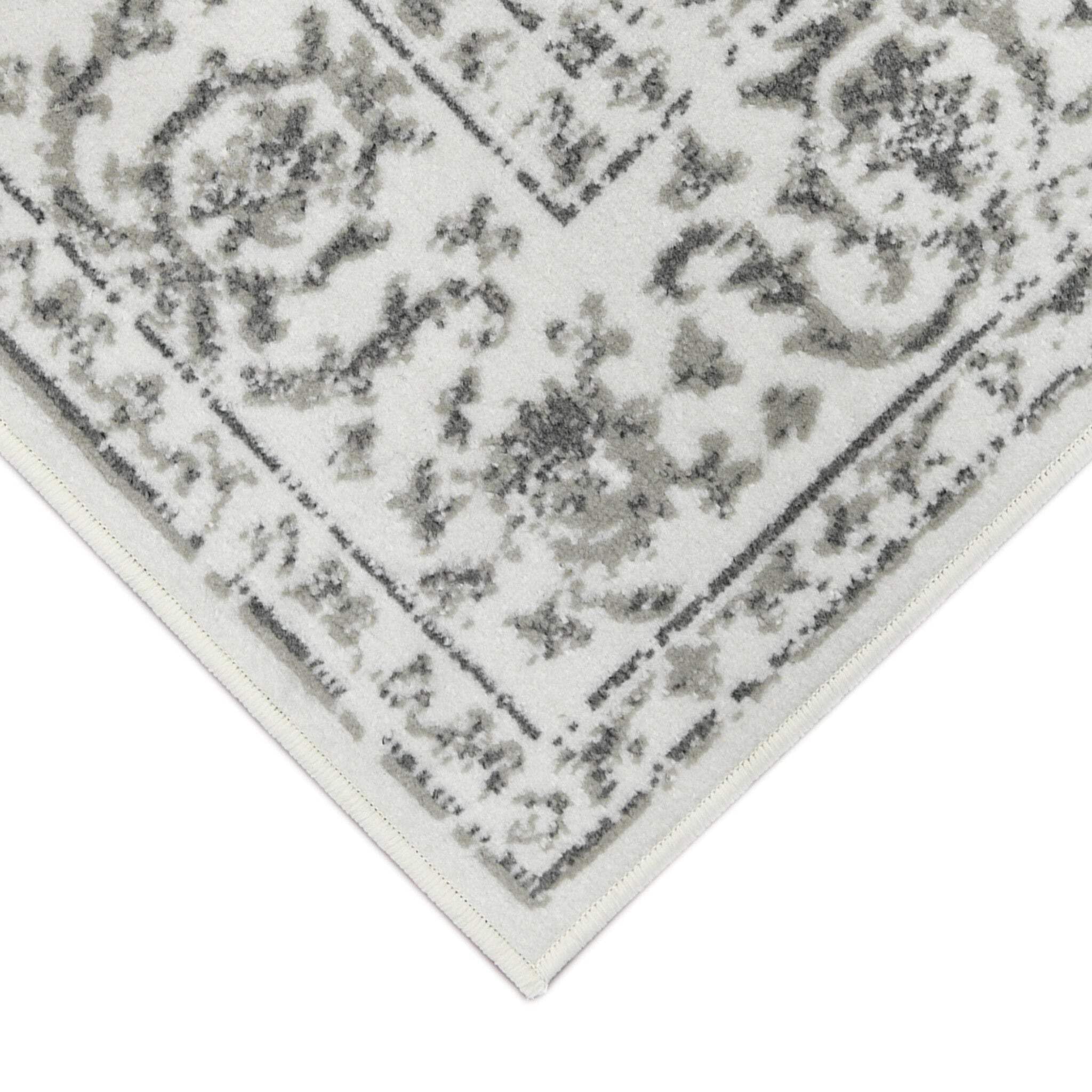 HomeRoots 531761 9 x 12 ft. Light Gray Floral Power Loom Rectangle Area Rug with Fringe