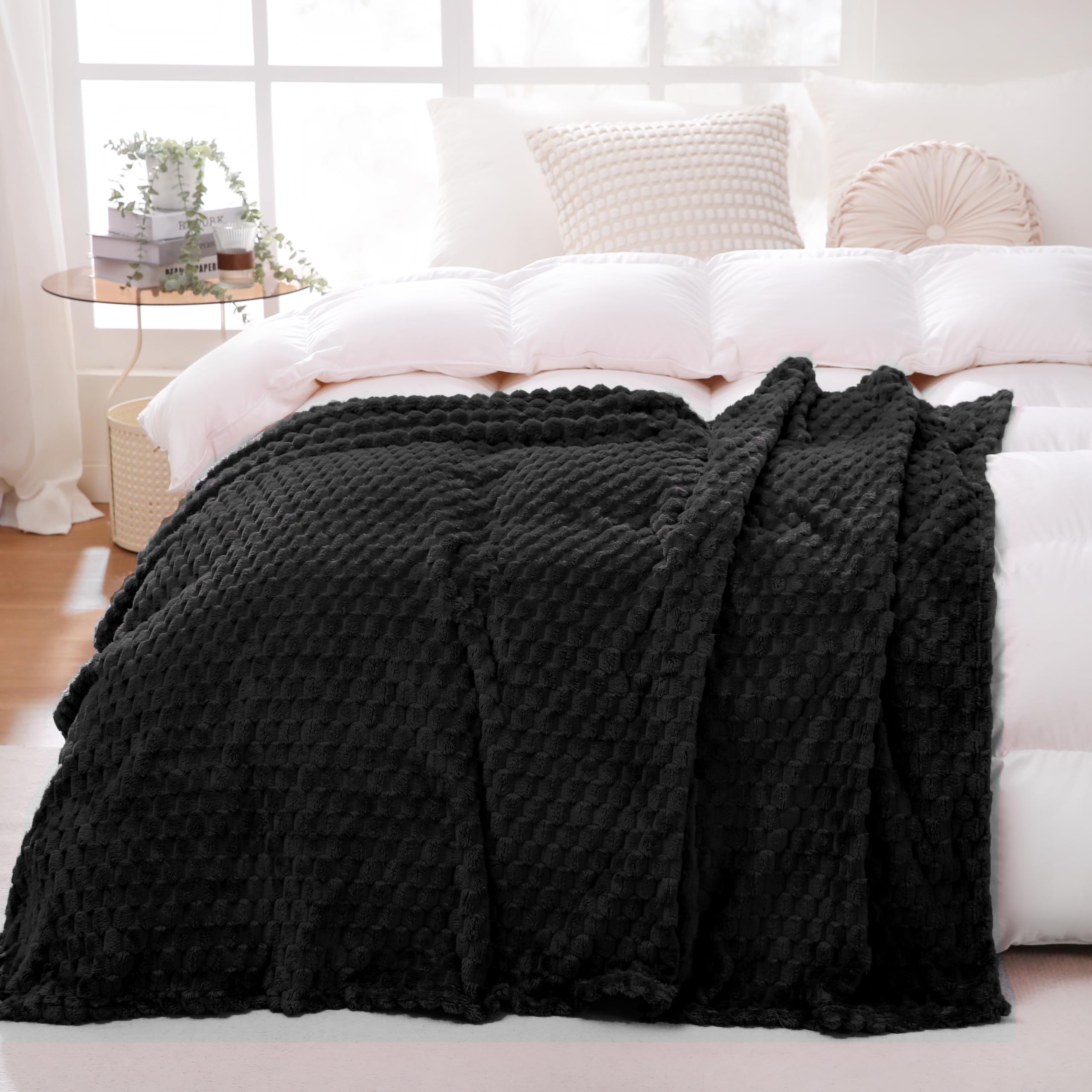 Black Throw Blanket 50''  70'' Inches Gifts For Mom Fuzzy 3D Jacquard Decorative Flannel Fleece Super Soft Plush Cozy Blanket Fo