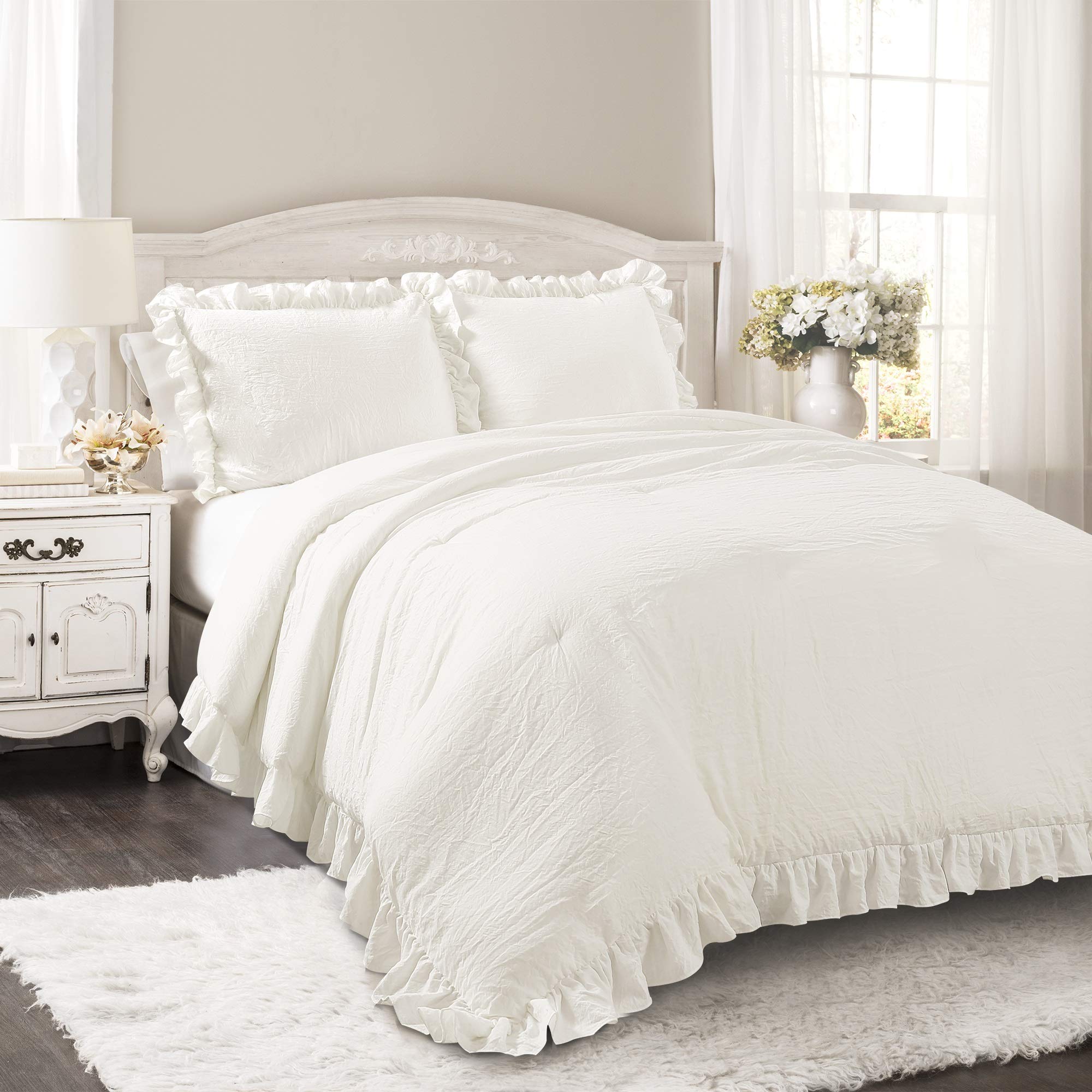 Lush Decor Reyna Ruffle Comforter Set - 3 Piece Cozy Ruffled Bedding Set - Timeless Elegance And Comfort For Bedroom - King, Whi