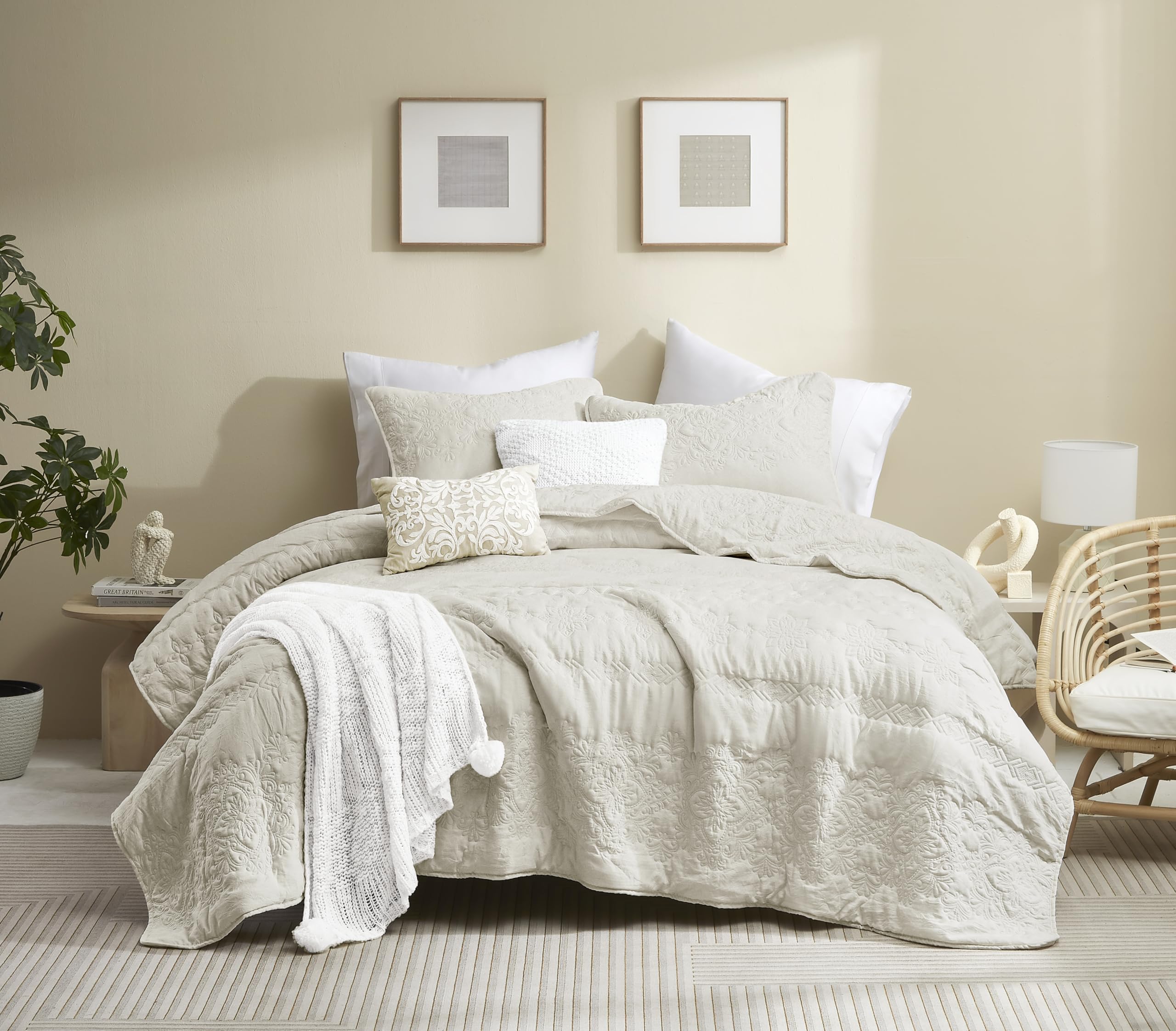 B2Ever Boho Light Beige Quilt Twin Size Bedding Sets With Pillow Sham, Bohemian Lightweight Soft Bedspread Coverlet, Quilted Bla