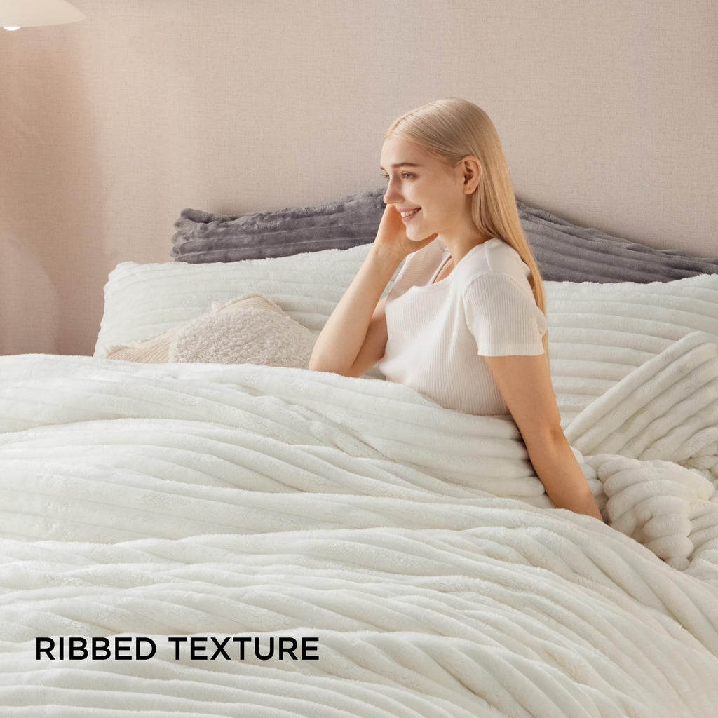 Bedsure Fluffy Comforter Set King Size - Super Soft Faux Fur Bed Set Cream White, Winter Warm Plush Fleece Bedding, 3 Pieces, 1 Shaggy Fuzzy King Comforter With 2 Pillowcases