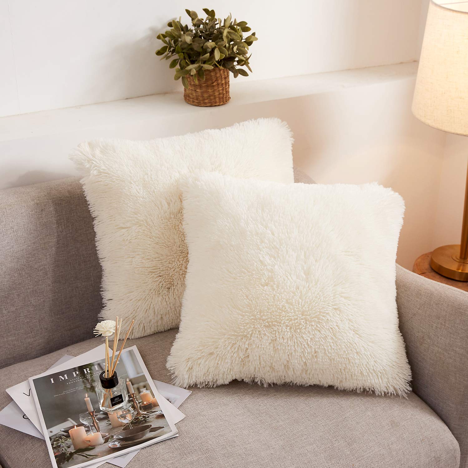 Xege Faux Fur Throw Pillow Covers, Shaggy Fluffy Cushion Covers, Plush Furry Pillow Cases, Fuzzy Decorative Pillow Shams With Zi
