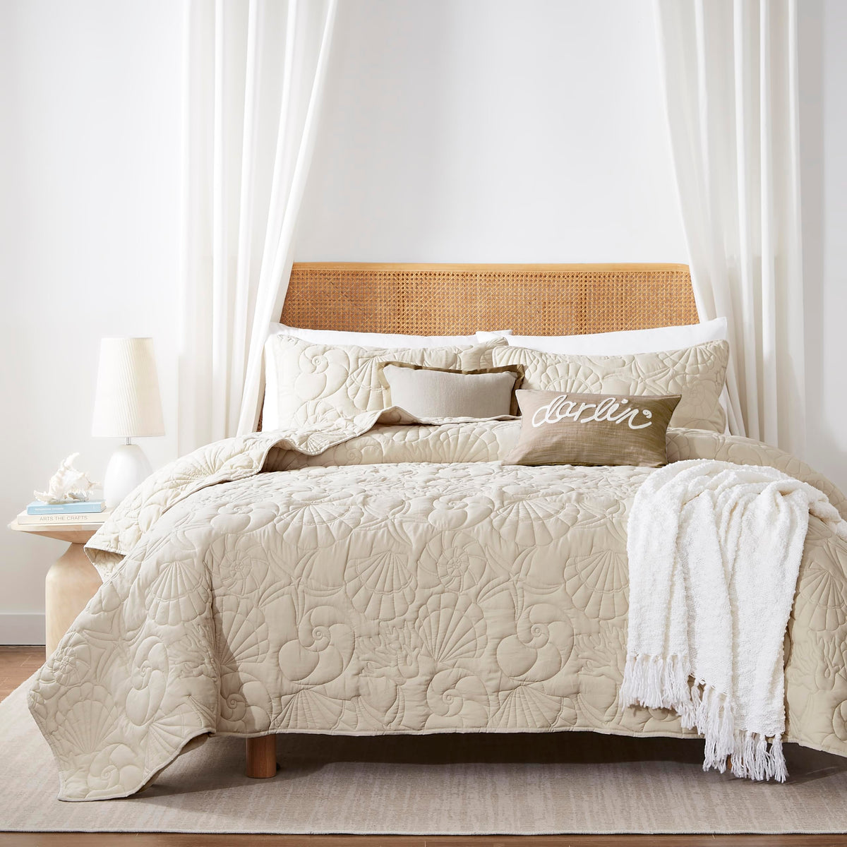 Wdcozy Coastal Beach Beige Queen Size Quilt Bedding Sets, Nautical Tropical Ocean Bedspread, Scallop Seashell Soft Coverlet, Lig