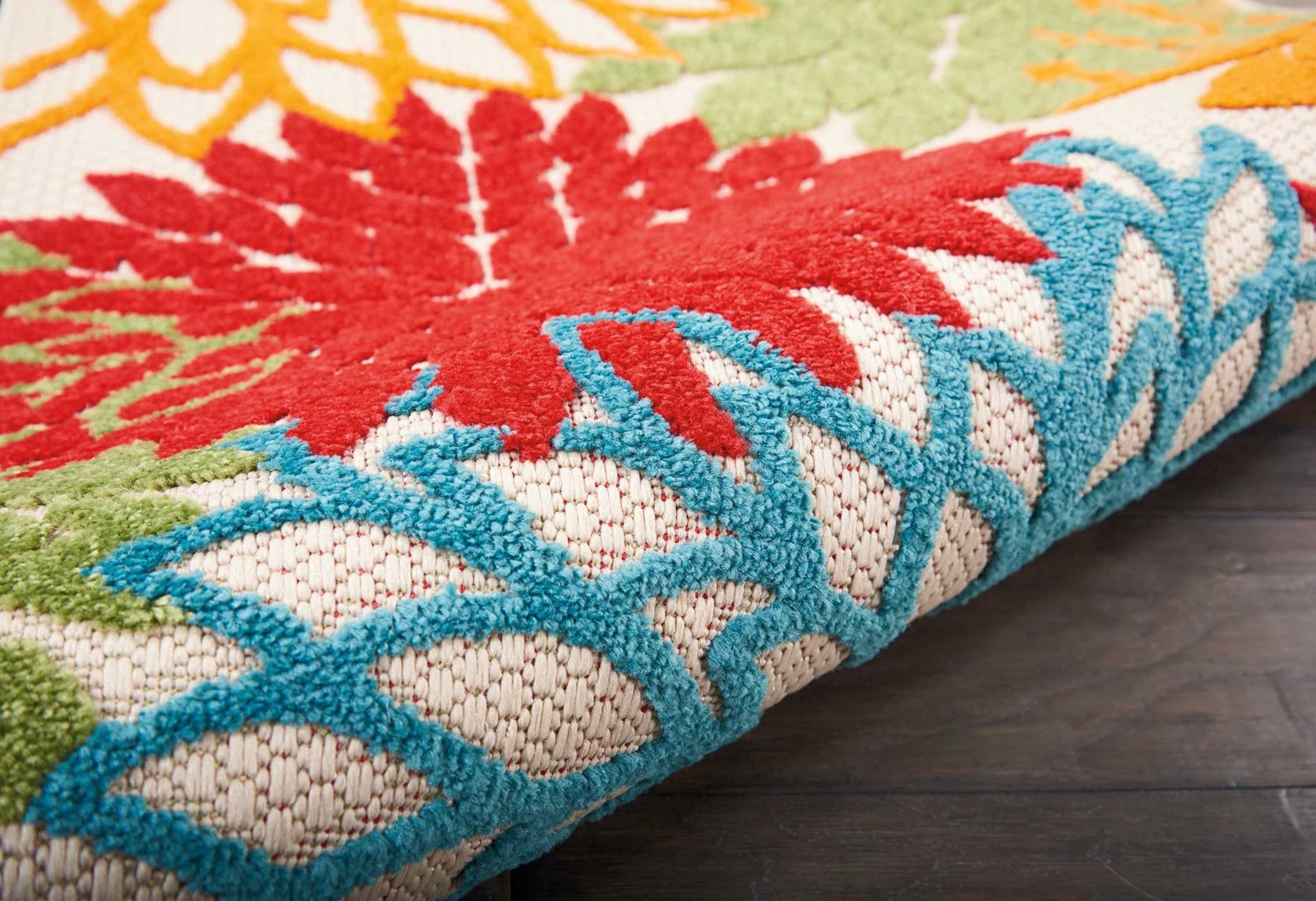 HomeRoots 100% Polypropylene 2â?? x 6â?? Green Floral Indoor Outdoor Runner Rug