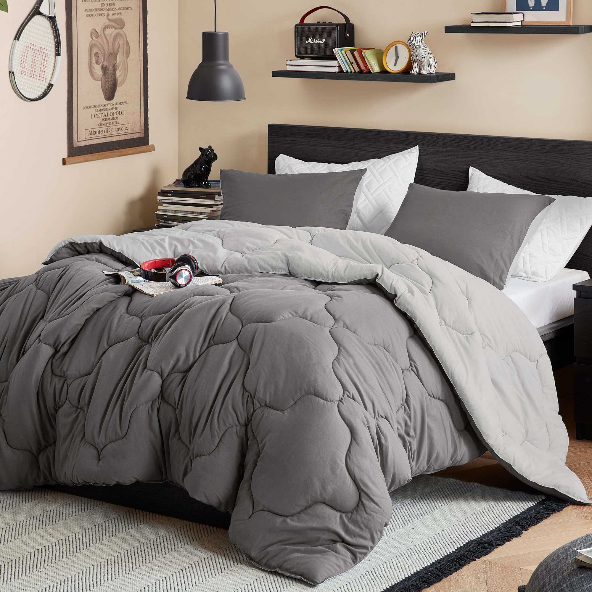 Comfort Spaces Comforter Set Vibrant Reversible Comforters King Size Quilted Bedding Set, All Season Lightweight Bedding, Soft M