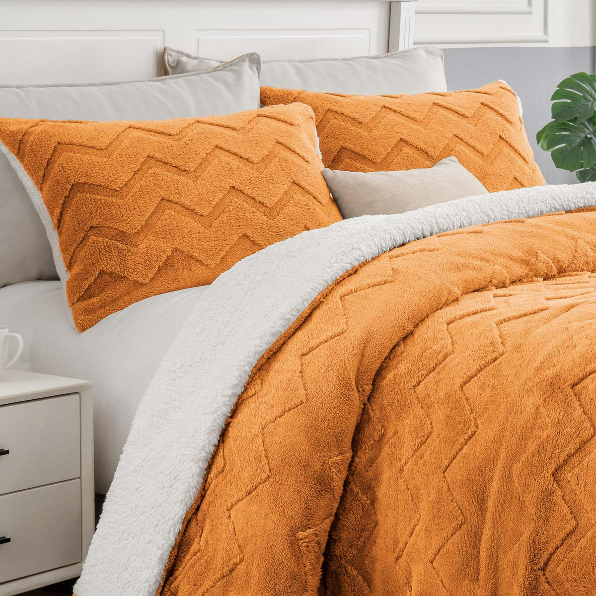 BEDELITE Fluffy King Size Comforter Set - Super Soft Sherpa Burnt Orange Comforter for King Size Bed, Luxury Warm Bedding Set fo