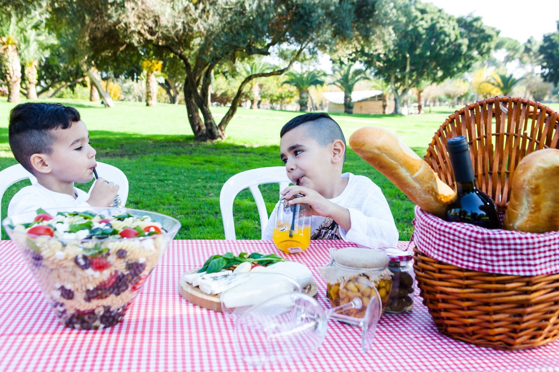 Toptablecloth Vinyl Tablecloth Plastic With Flannel Backing 2Pk 6 Foot 72 X 30 Inch Red And White Checkered Table Cloth Elastic Corner For Folding Table Holiday Christmas Thanksgiving Picnic Birthday