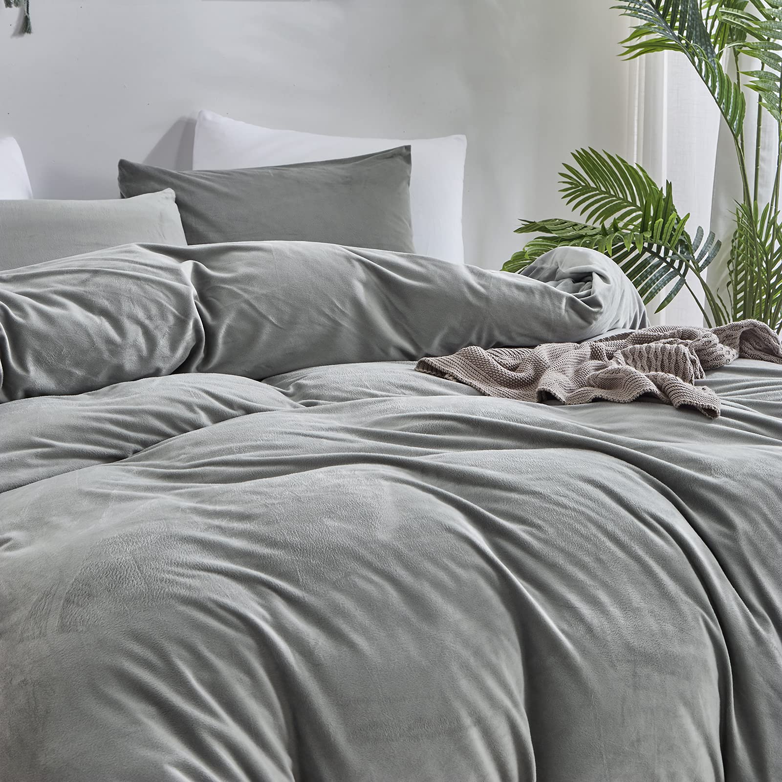 Clothknow Grey Comforter Set Queen Fluffy Bedding Comforter Sets Full Velvet Men Women Boys Bedding Sets Dark Gray Flannel Bedding Comforter Full 3Pcs Comforter Sets Queen