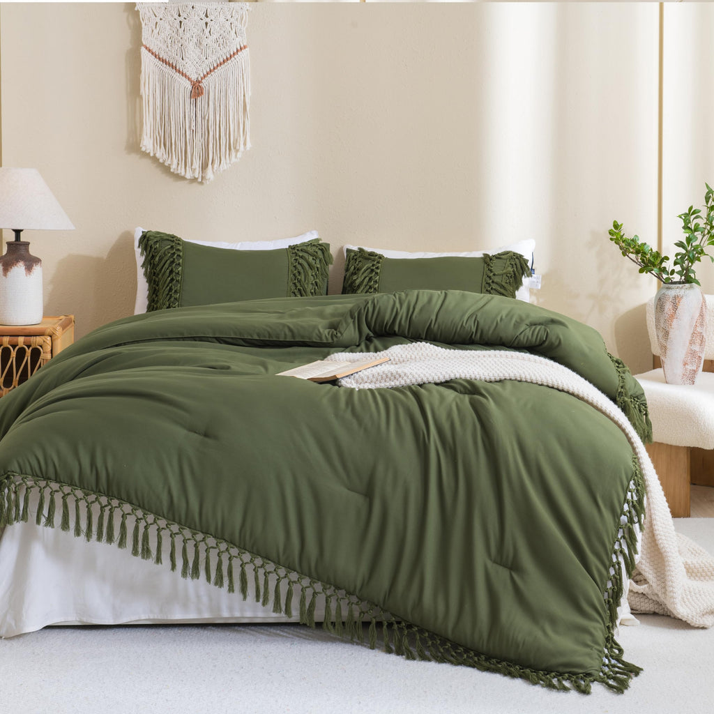 Andency Olive Green Comforter Set King, 3 Pieces Boho Tassel Lightweight Soft Bedding Comforter Sets For King Bed, All Season Fl