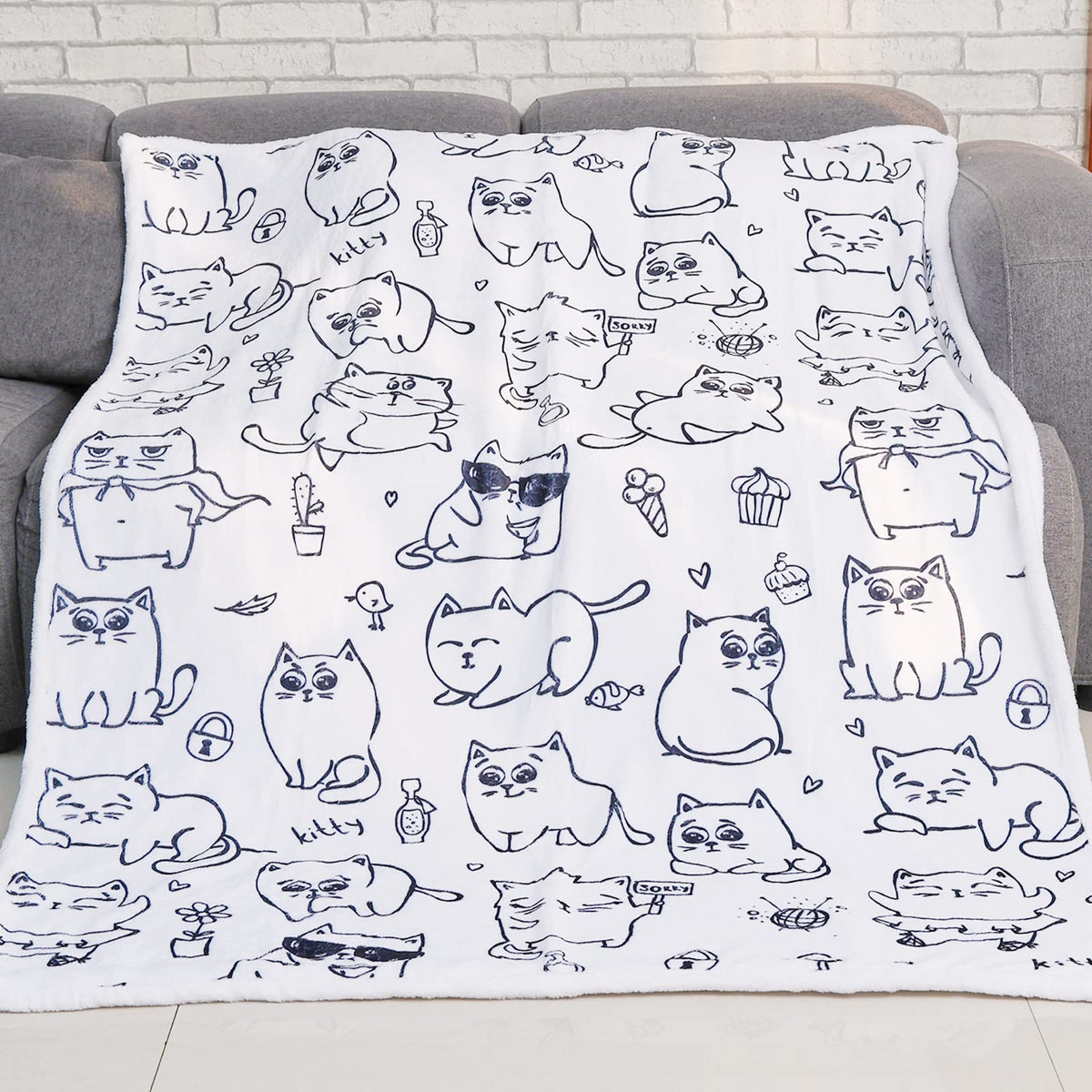 Aollee Cute Cat Blanket, Soft Kids Throw Blanket Cat Blanket For Cat Lovers Cat Gifts For Girls Women Cat Throw Blanket Flannel