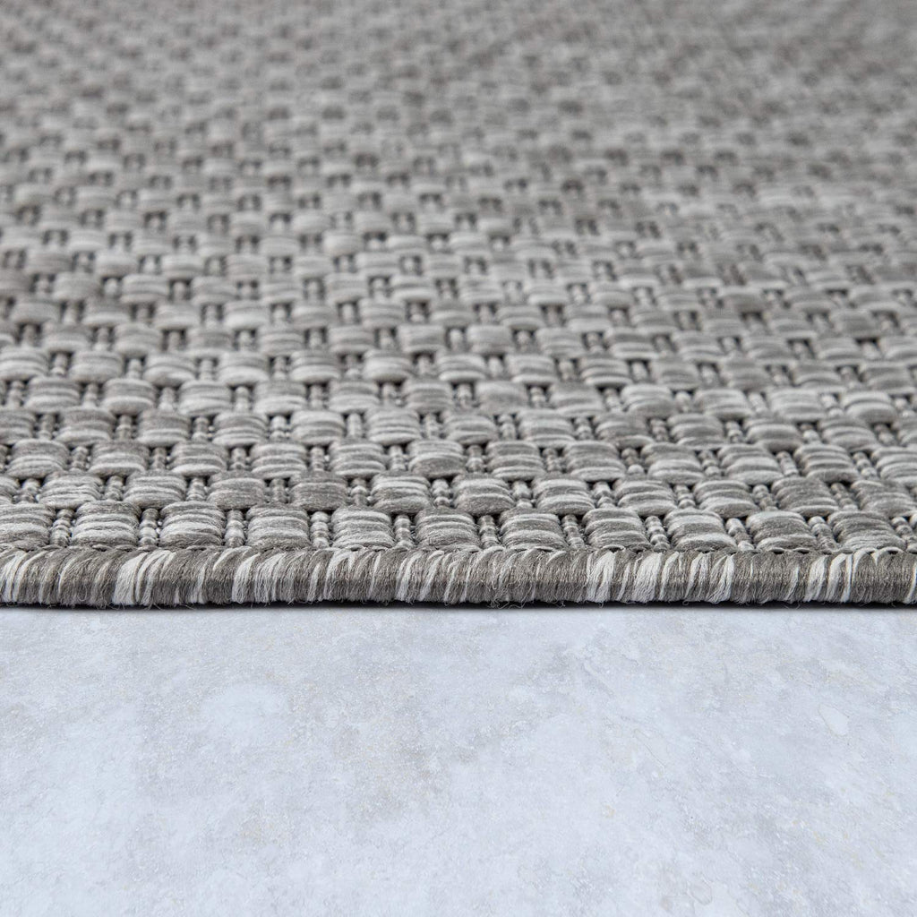 Solid Outdoor Rug For Patio Or Balcony Weatherproof In Mottled Grey, Size: 6'7' X 9'2'