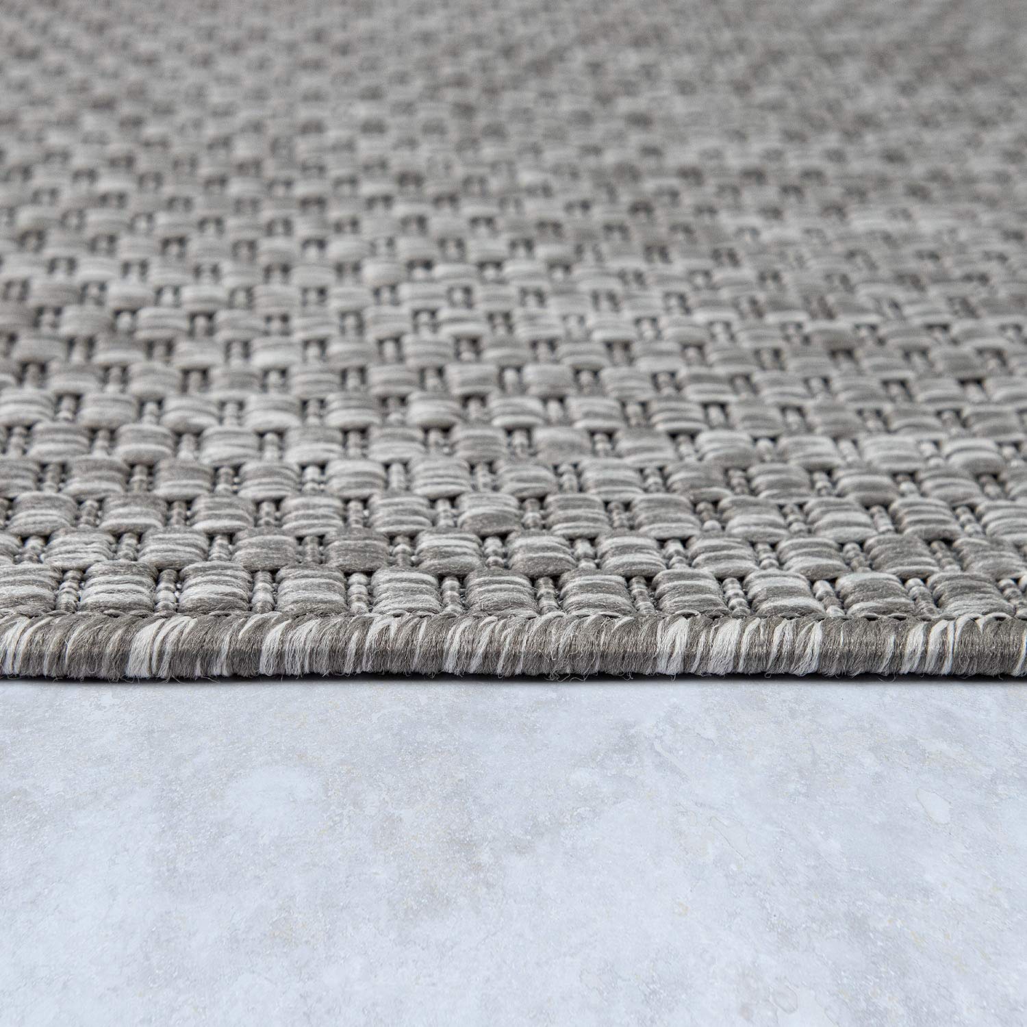 Solid Outdoor Rug For Patio Or Balcony Weatherproof In Mottled Grey, Size: 6'7' Round