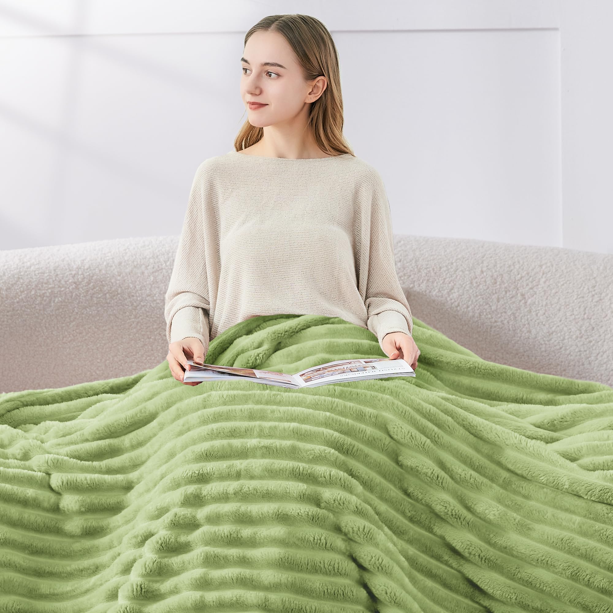 Bedelite Fleece Throw Blanket For Couch, 300Gsm Soft & Warm Fluffy Twin Blanket, Decorative And Giftable Striped Sage Green Blan