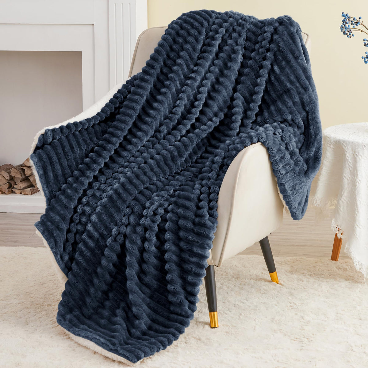 Infiixso Sherpa Throw Blanket For Couch - Super Soft & Warm Striped Fleece Blanket, Cozy Plush Fluffy Blanket All Season Use (Na