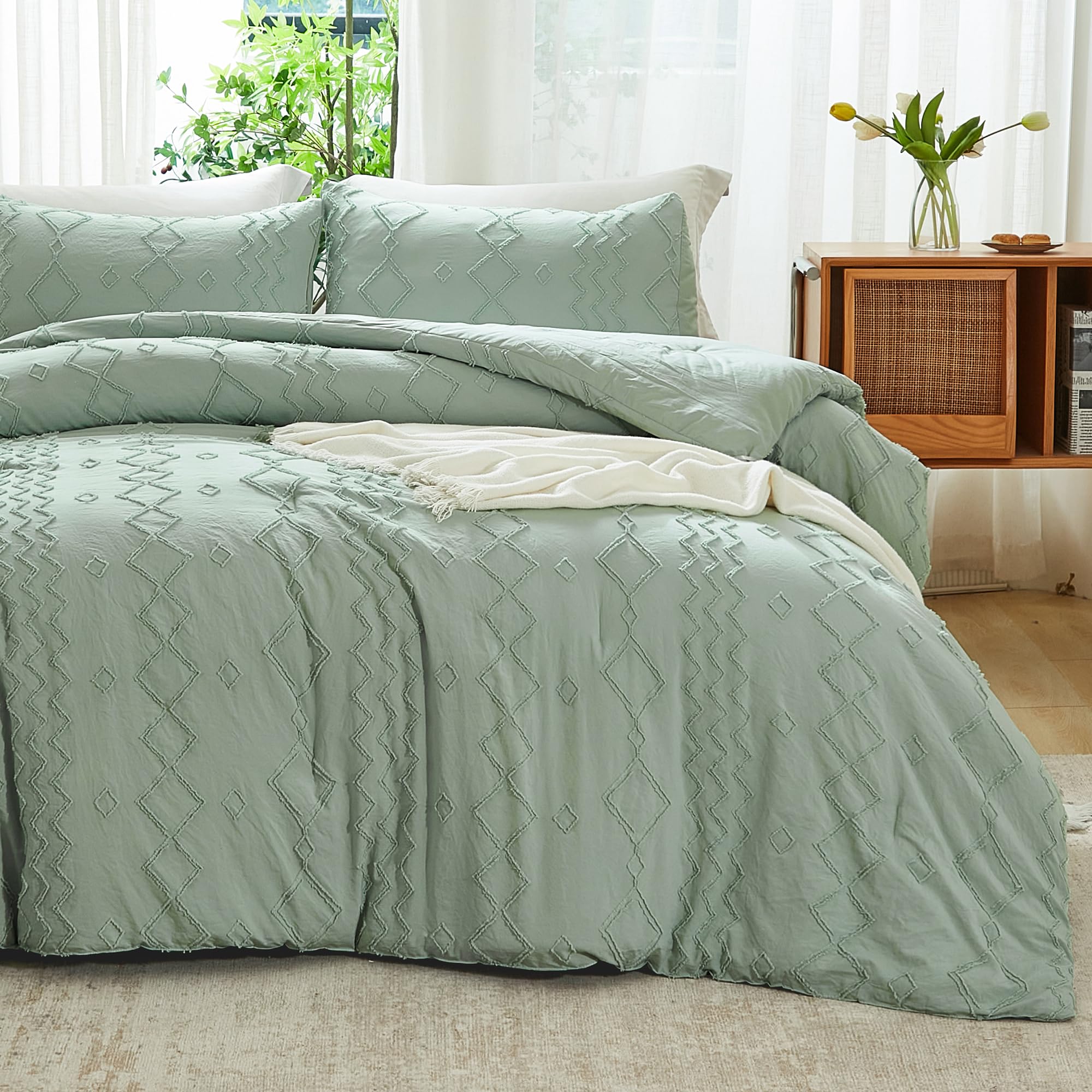 Andency Sage Green Tufted Comforter Set Queen(90X90Inch), 3 Pieces(1 Tufts Comforter, 2 Pillowcases) Boho Textured Farmhouse Comforter, Microfiber Down Alternative Geometric Comforter Bedding Set