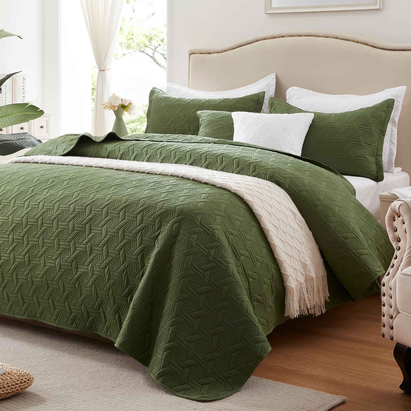 Leaonme Oversized California King Size Quilt Set, Lightweight Olive Green Bedspread-118''X106'', Soft Summer Quilt Bedding Sets