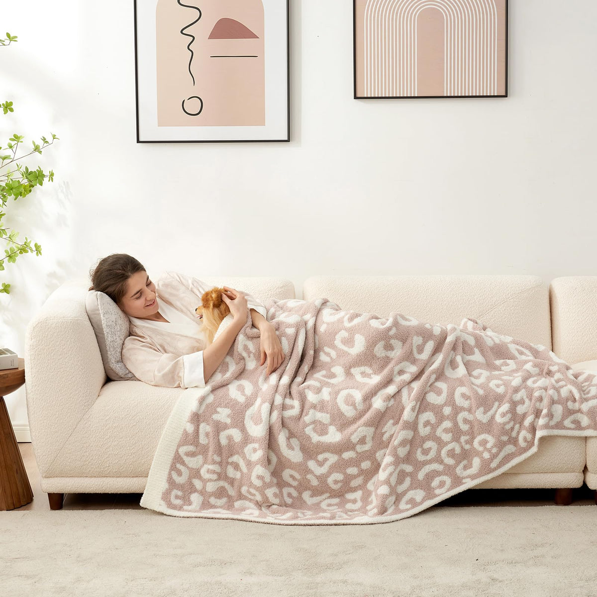 Snuggle Sac Ultra Soft Beige Leopard Blanket Twin Size - Oversized Reversible Cheetah Bedding Blanket, Leopard Pattern Throw Bla