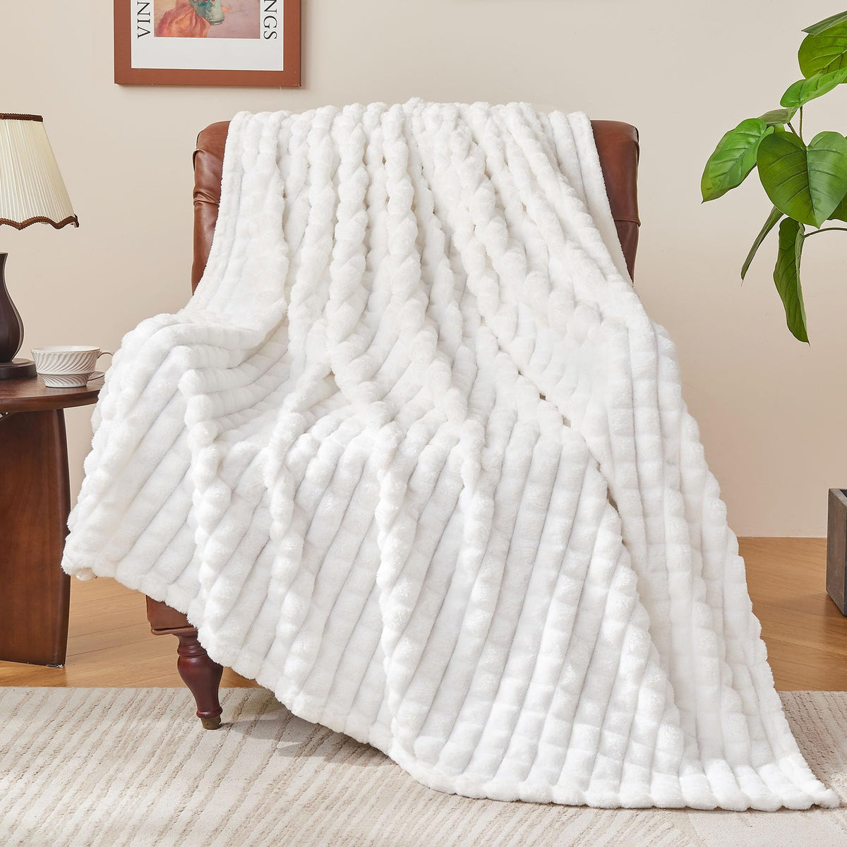 Bedelite White Throw Blanket For Couch And Bed- Super Soft And Warm 3D Checkered Fluffy Fuzzy Fleece Blanket, Luxurious Plush Co