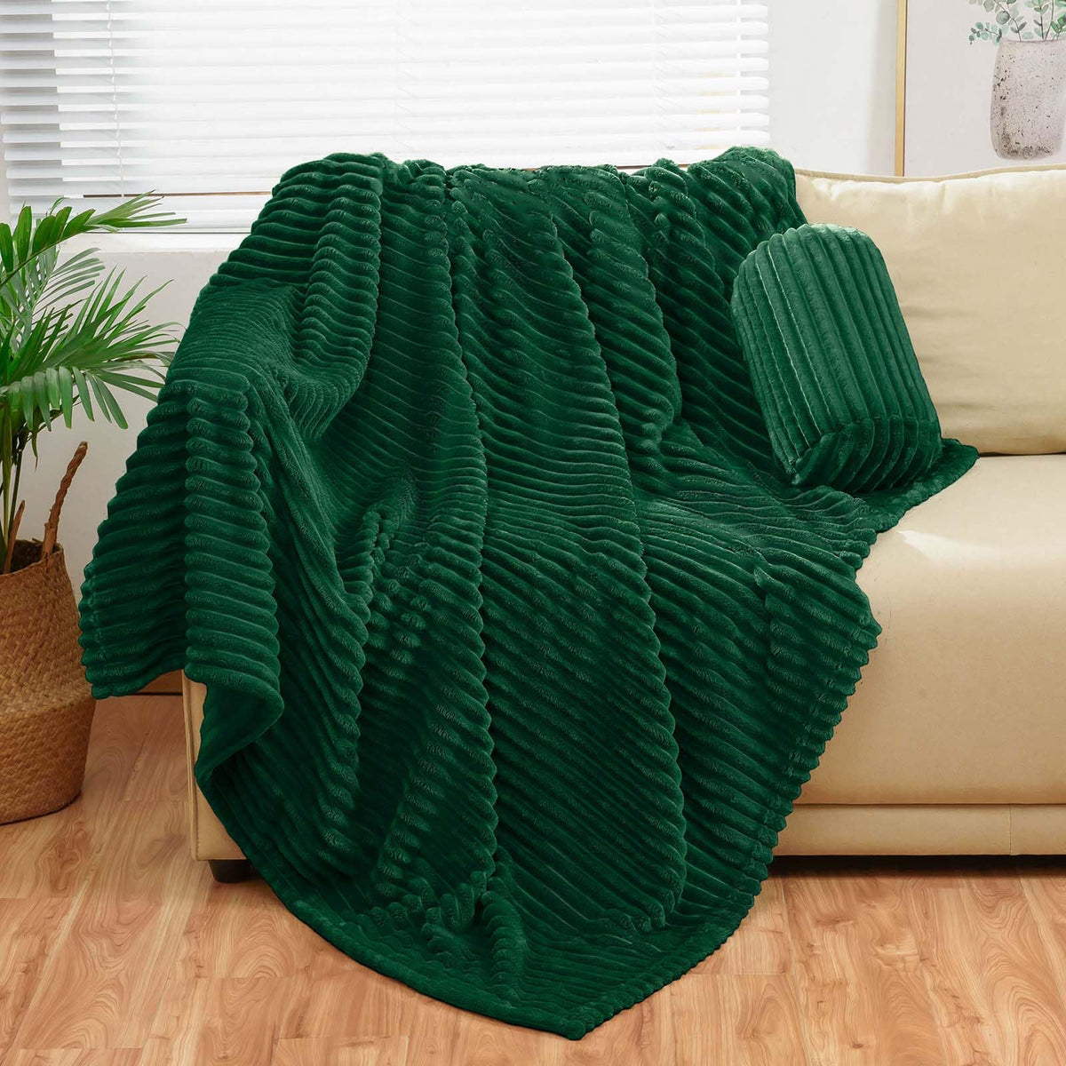 Bnuitland Dark Green Flannel Throw With Storage Pouch,300Gsm Super Soft Fleece Stripe Pattern Sofa Blanket For Babys And Kids, L