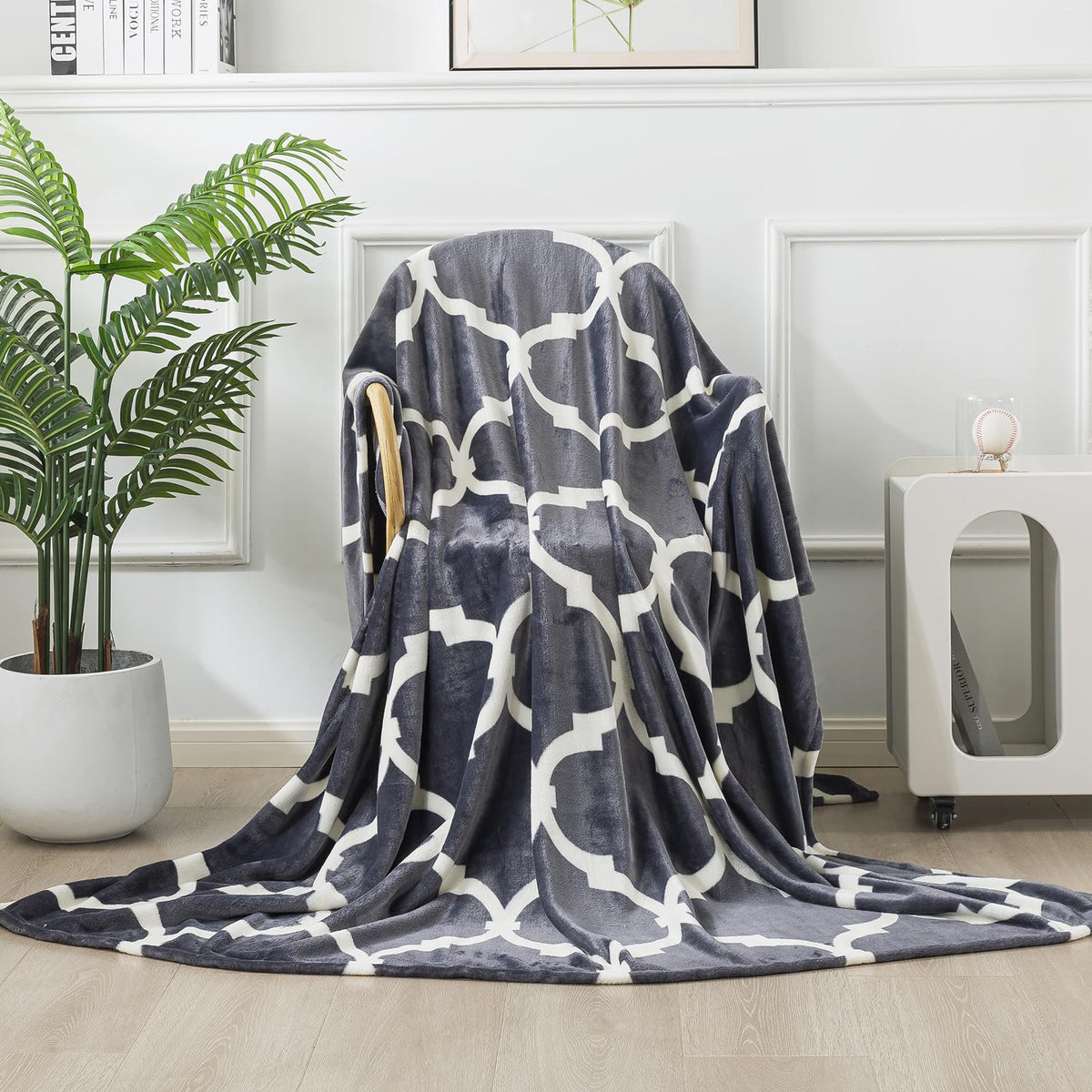 Gray Pattern Throw Blanket, 50X60 Inches Travel Size Microfiber Soft Cozy Fluffy Warm Hand Made Throw Blankets For Couch, Sofa,
