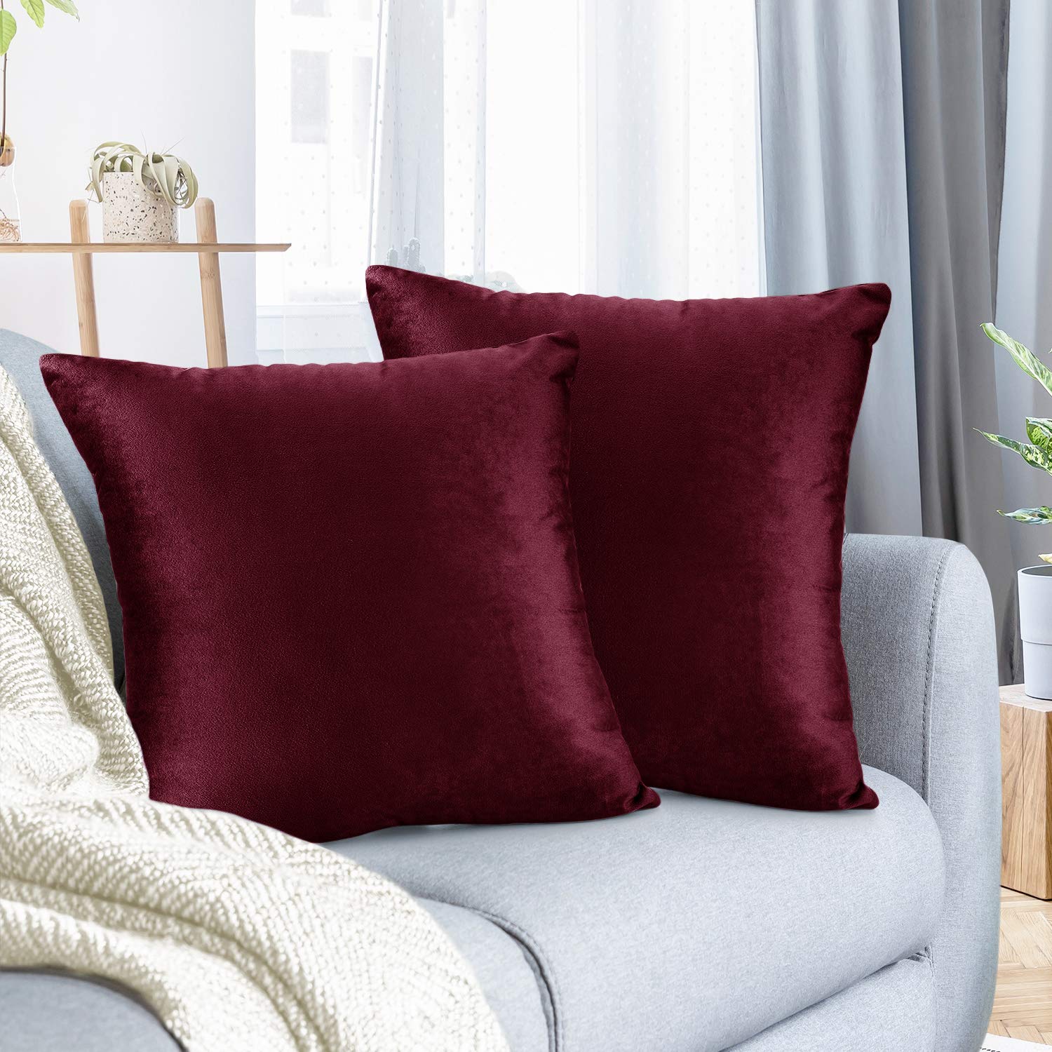 Nestl Throw Pillow Covers, Cozy Velvet Decorative Burgundy Red Pillow Covers 20 x 20 Inches, Soft Solid Couch Pillow Covers for 