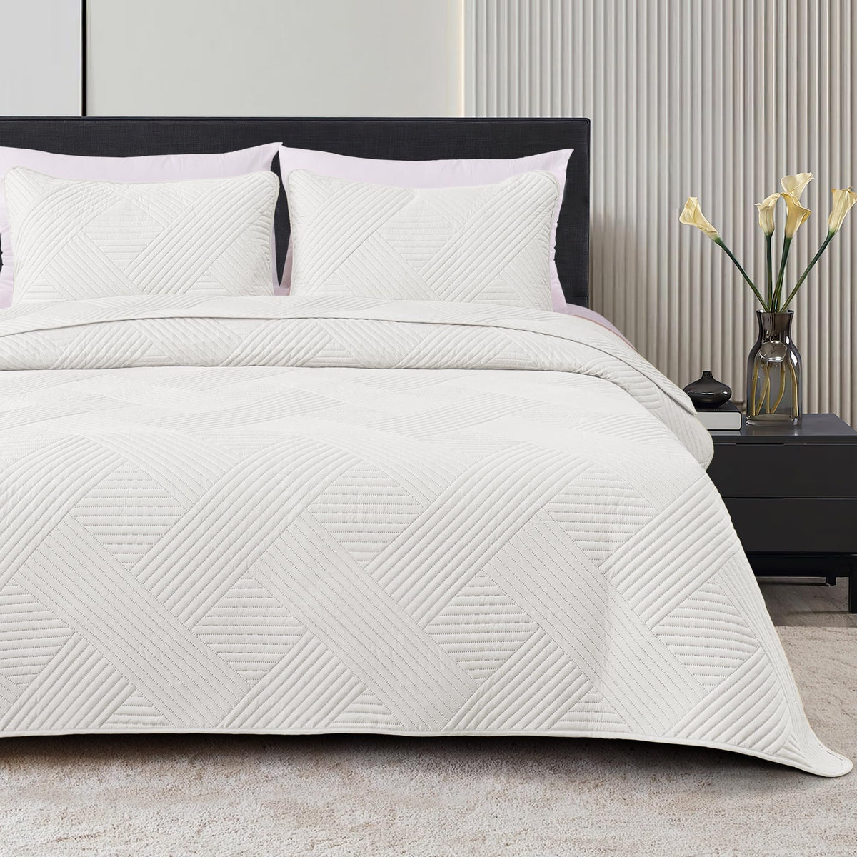 Whale Flotilla Twin Quilt Set, Soft Lightweight Quilts Bedspreads Coverlet With Embossed Pattern, Bedding Sets With Pillow Sham,