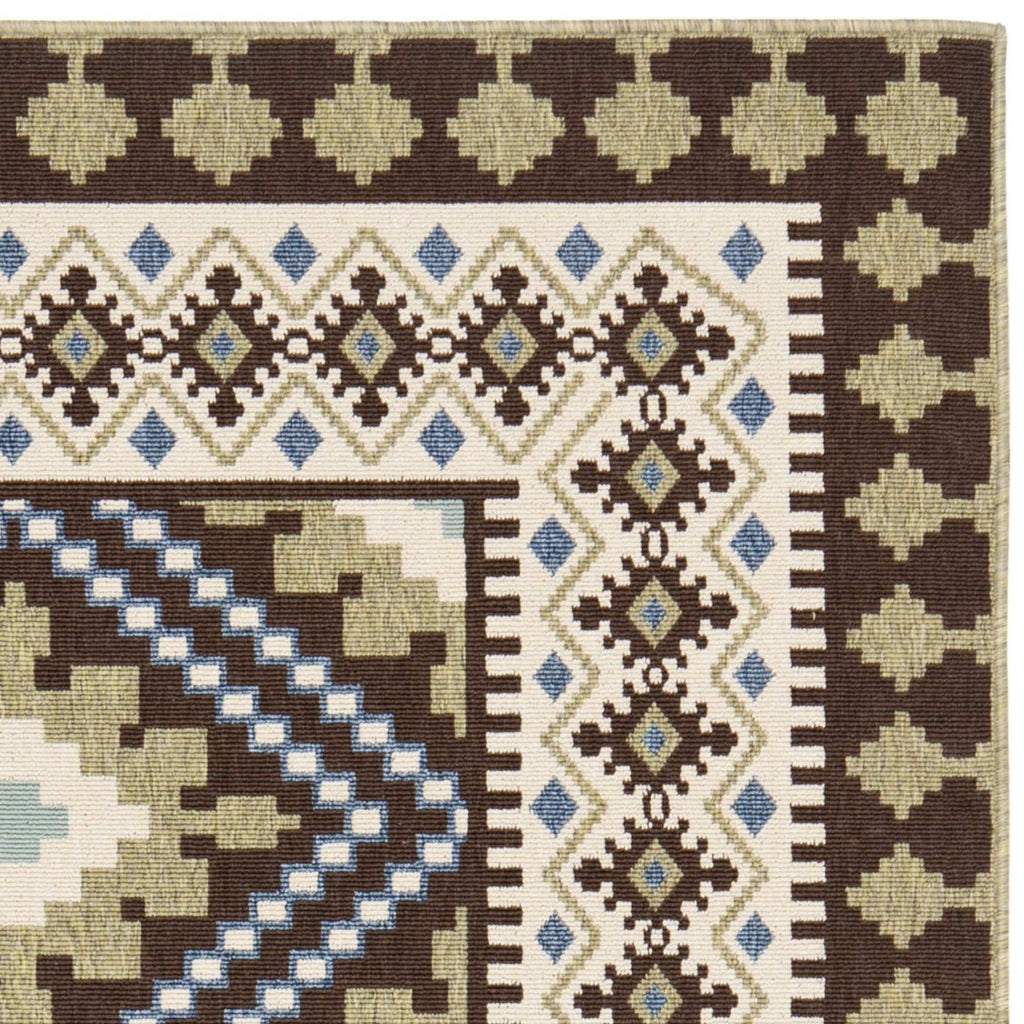 Safavieh Veranda Collection Area Rug - 5'3' X 7'7', Chocolate & Green, Boho Design, Non-Shedding & Easy Care, Indoor/Outdoor & Washable-Ideal For Patio, Backyard, Mudroom (Ver099-0624)
