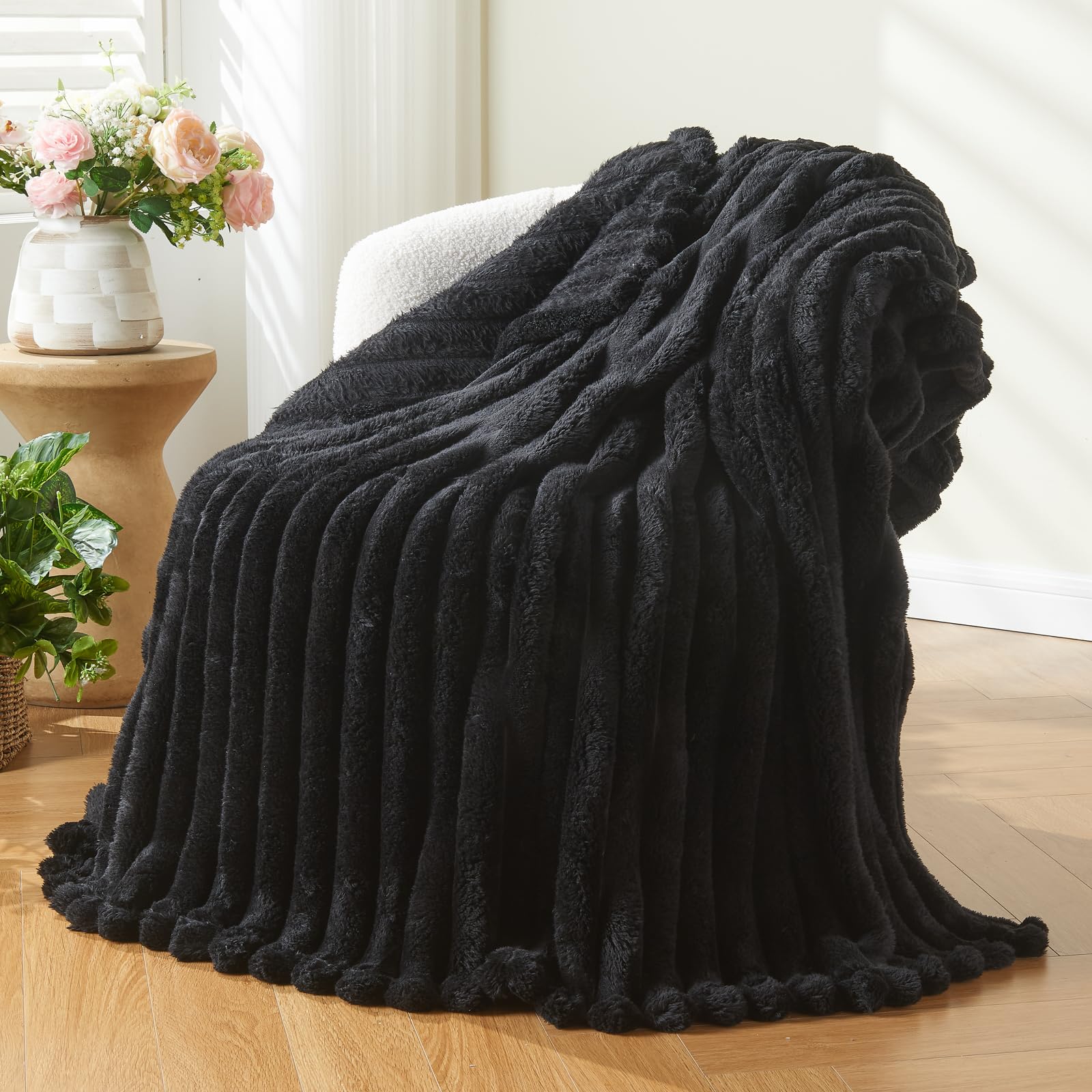 Newcosplay Super Soft Throw Blanket Black Premium Silky Flannel Fleece 3D Ribbed Jacquard Lightweight Bed Blanket All Season Use