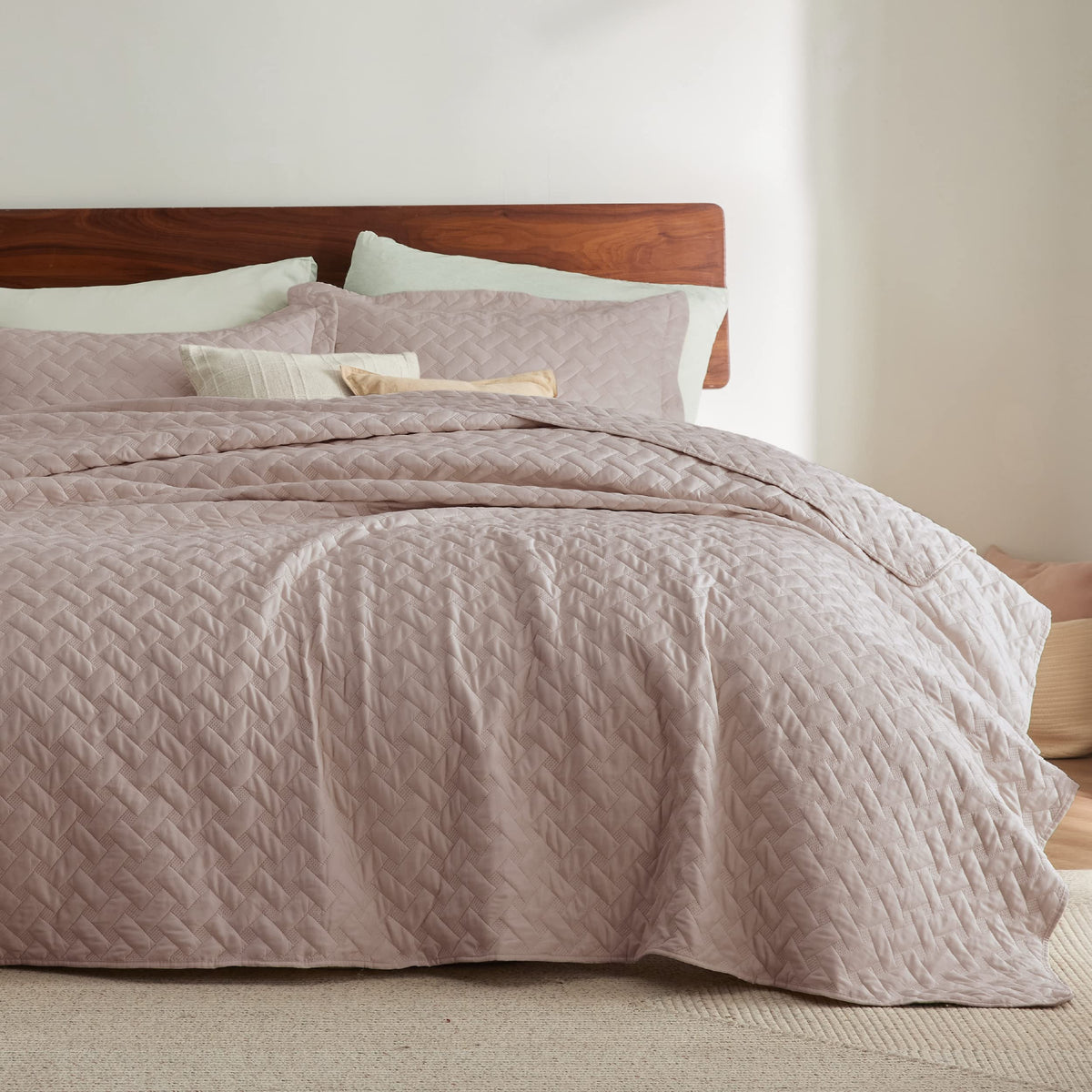 Bedsure Queen Quilt Bedding Set - Lightweight Summer Quilt Full/Queen - Dusty Rose Bedspread Queen Size - Bedding Coverlet For A
