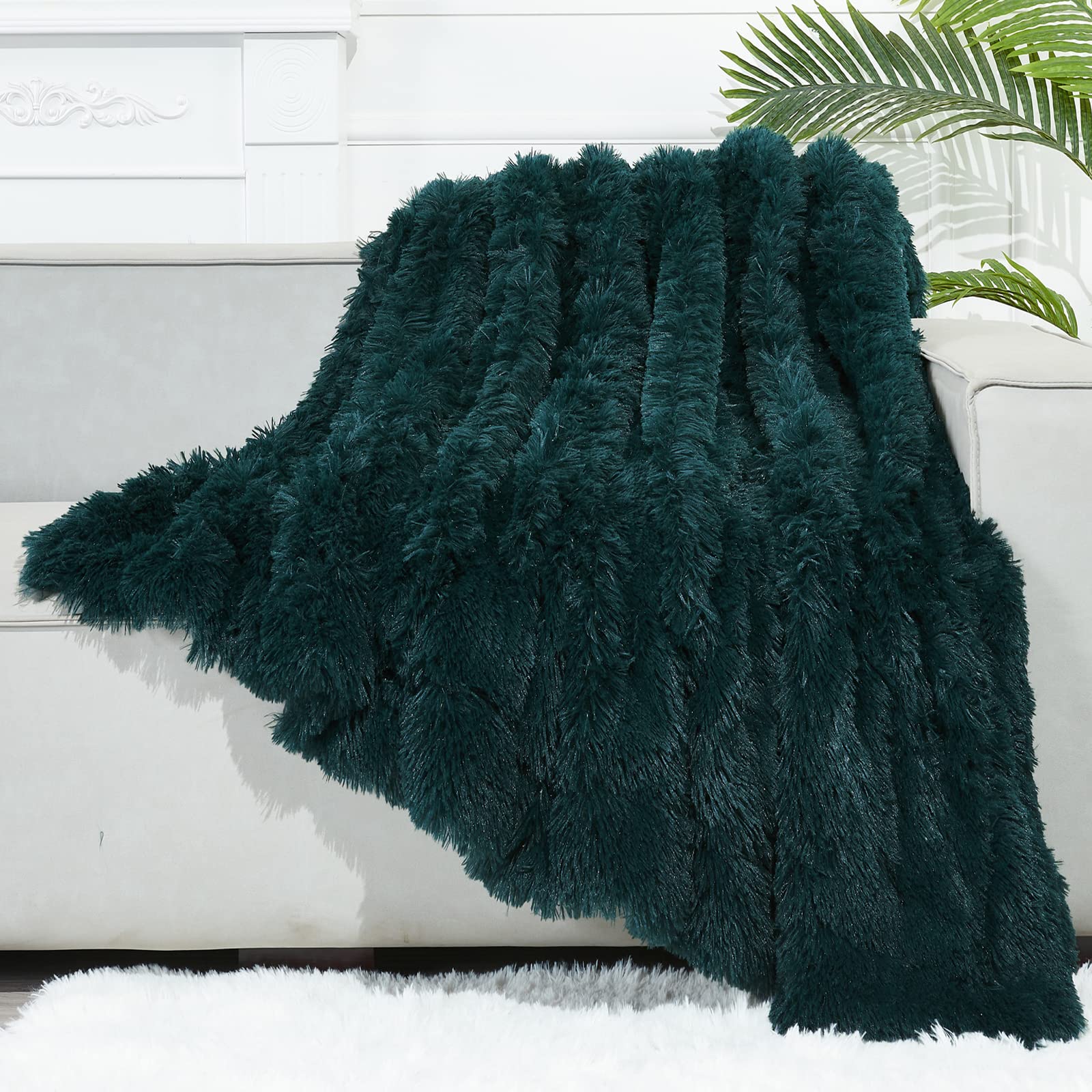 Gonaap Fuzzy Faux Fur Throw Blanket Twin Size Dark Teal Super Soft Cozy Plush Fuzzy Shaggy Blanket For Couch Sofa Bed (Dark Teal