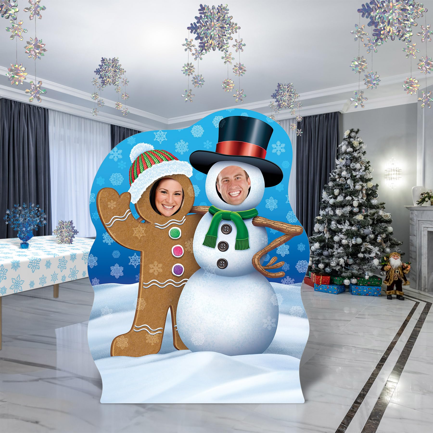 Beistle 49.25' X 37.25' Gingerbread Man & Snowman Christmas Photo Prop With Easel, Backdrop Holiday Decorations, Multicolor