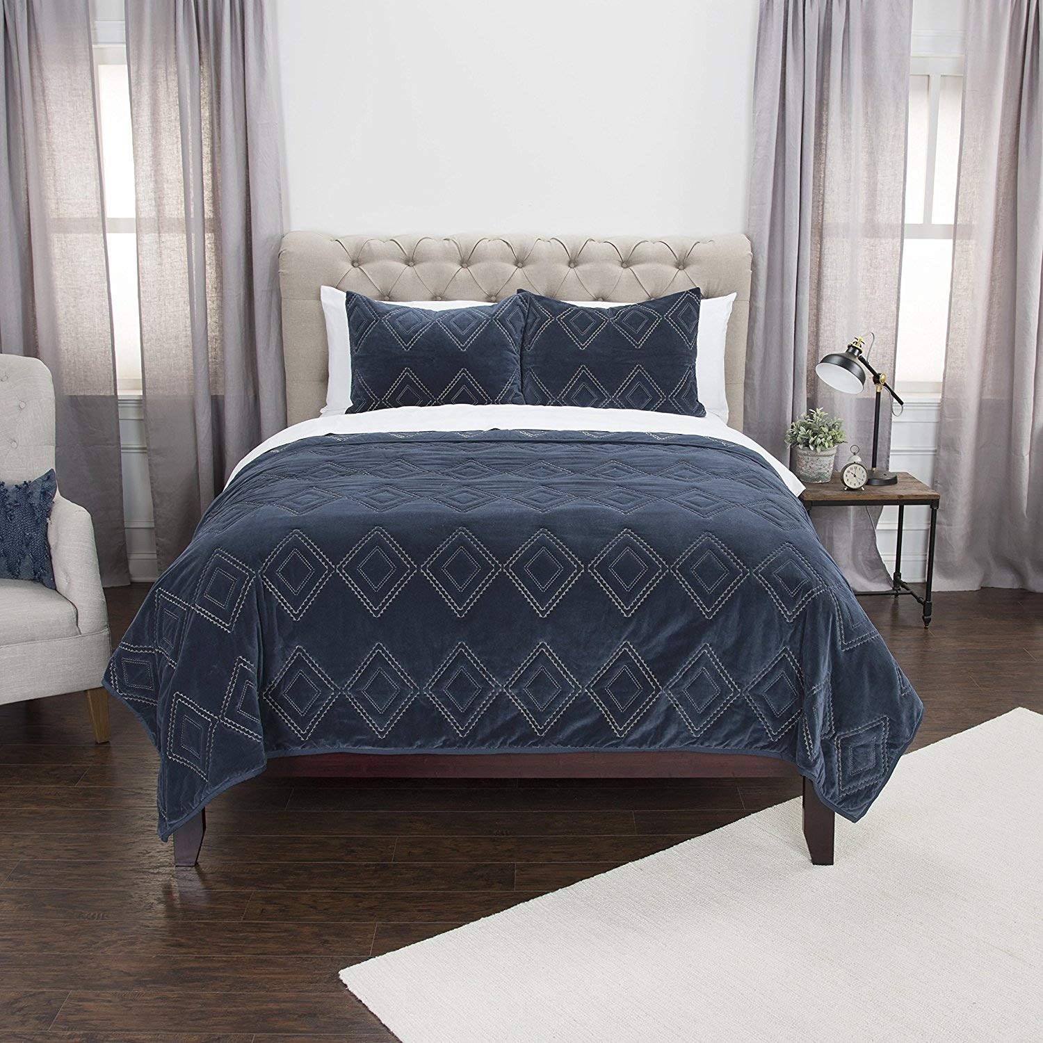 Rizzy Home | BQ4530 | Polyester Standard Sham | 20"x26" Blue/Metallic/ Geometric