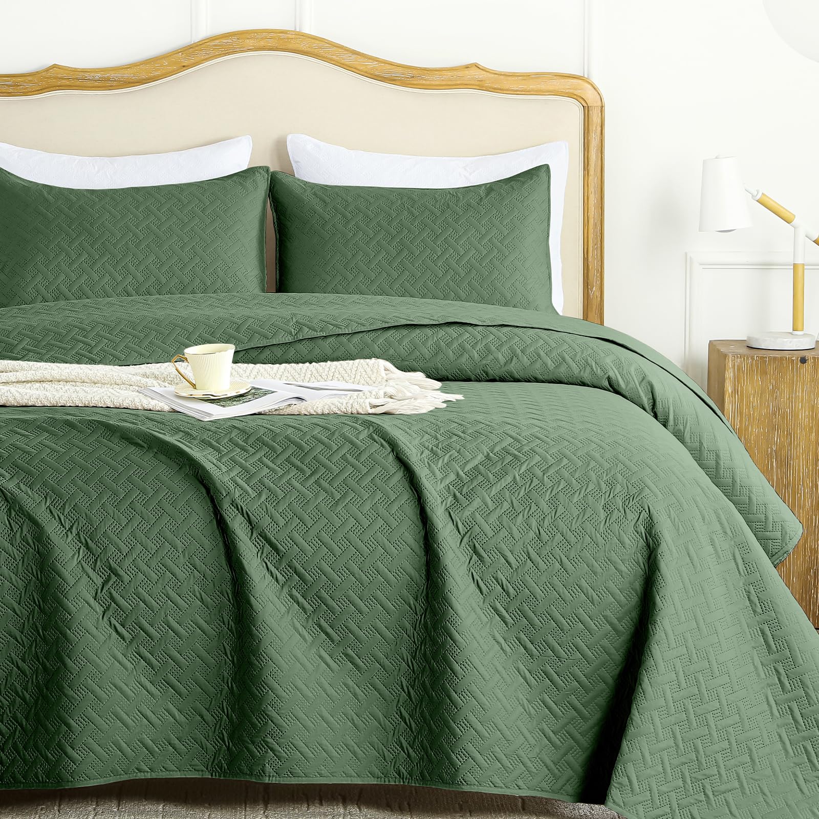 Flymme King Size Quilt Bedding Set Olive Green Lightweight Bedspreads For Summer,Modern Style Geometric Weave Stripe Pattern,Sof