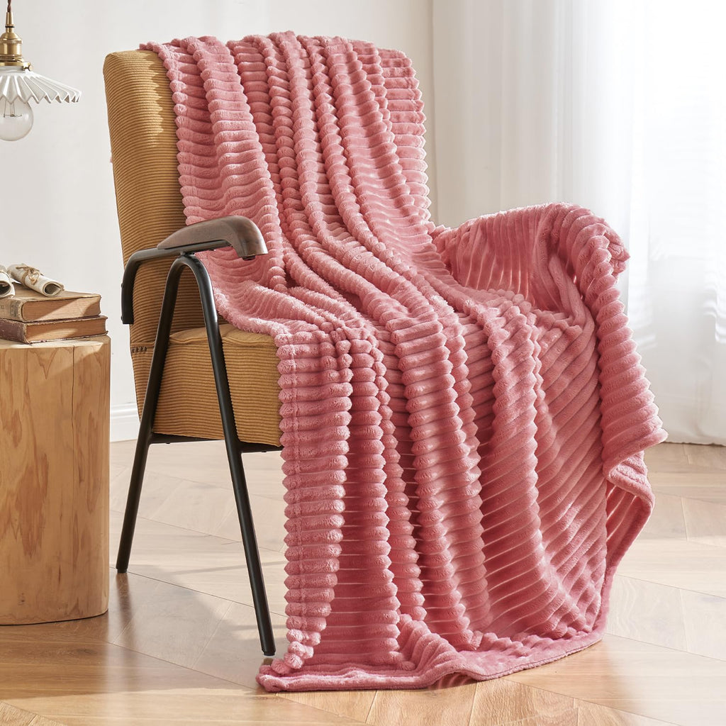Miulee Pink Throw Blanket 3D Ribbed Jacquard Fleece Flannel Velvet Plush Decorative Bed Blanket (Throw, 50' X 60') - Super Soft, Lightweight, Warm And Cozy For Couch Sofa