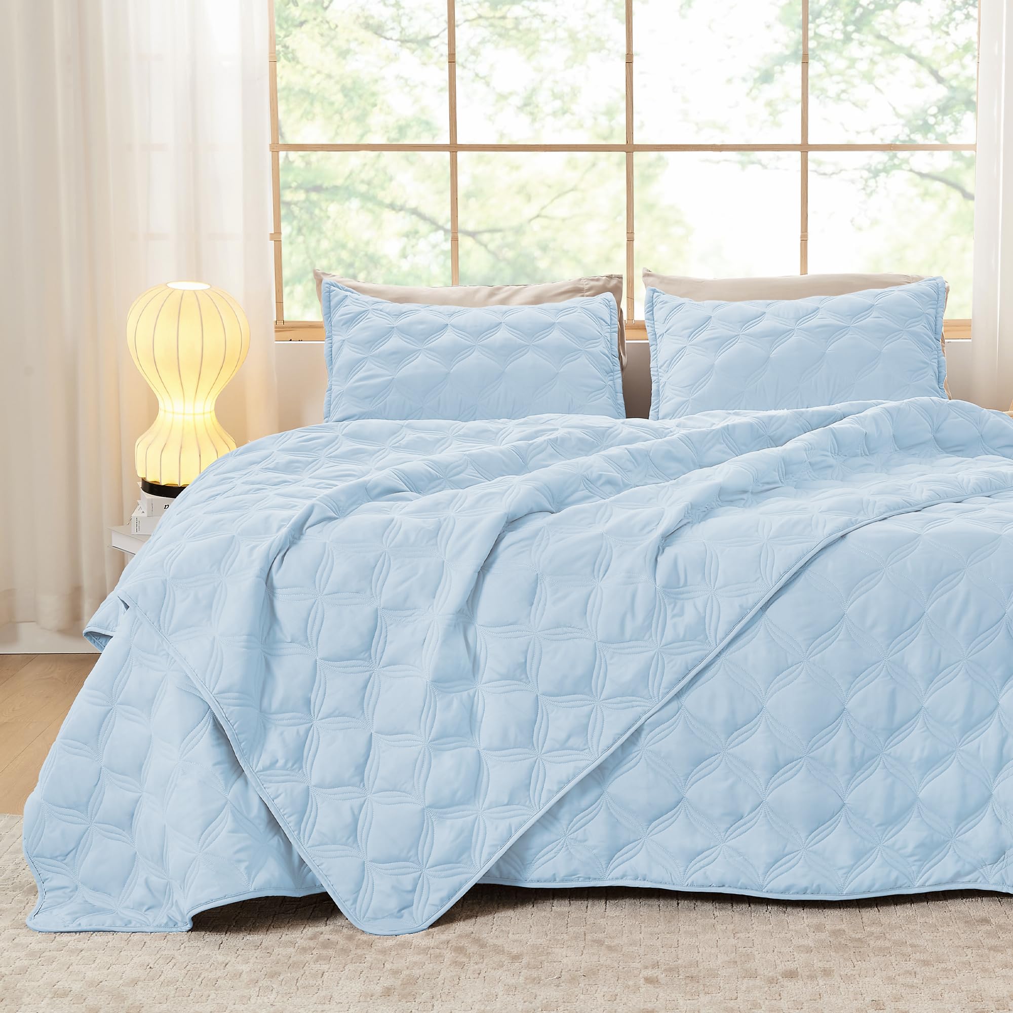 Litanika King Size Quilt Bedding Set, Light Blue Summer Lightweight Soft Comforter Bedspreads & Coverlets, Boho Farmhouse Beddin