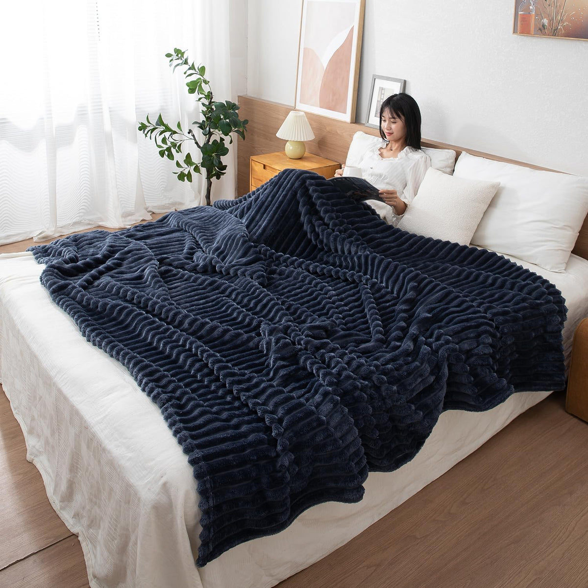 HOKIPO Fleece AC Throw Blanket Double Bed Queen, 200x230 cm / 6.5x7.5 feet, Dark Grey (NEWAR4917DGRY)