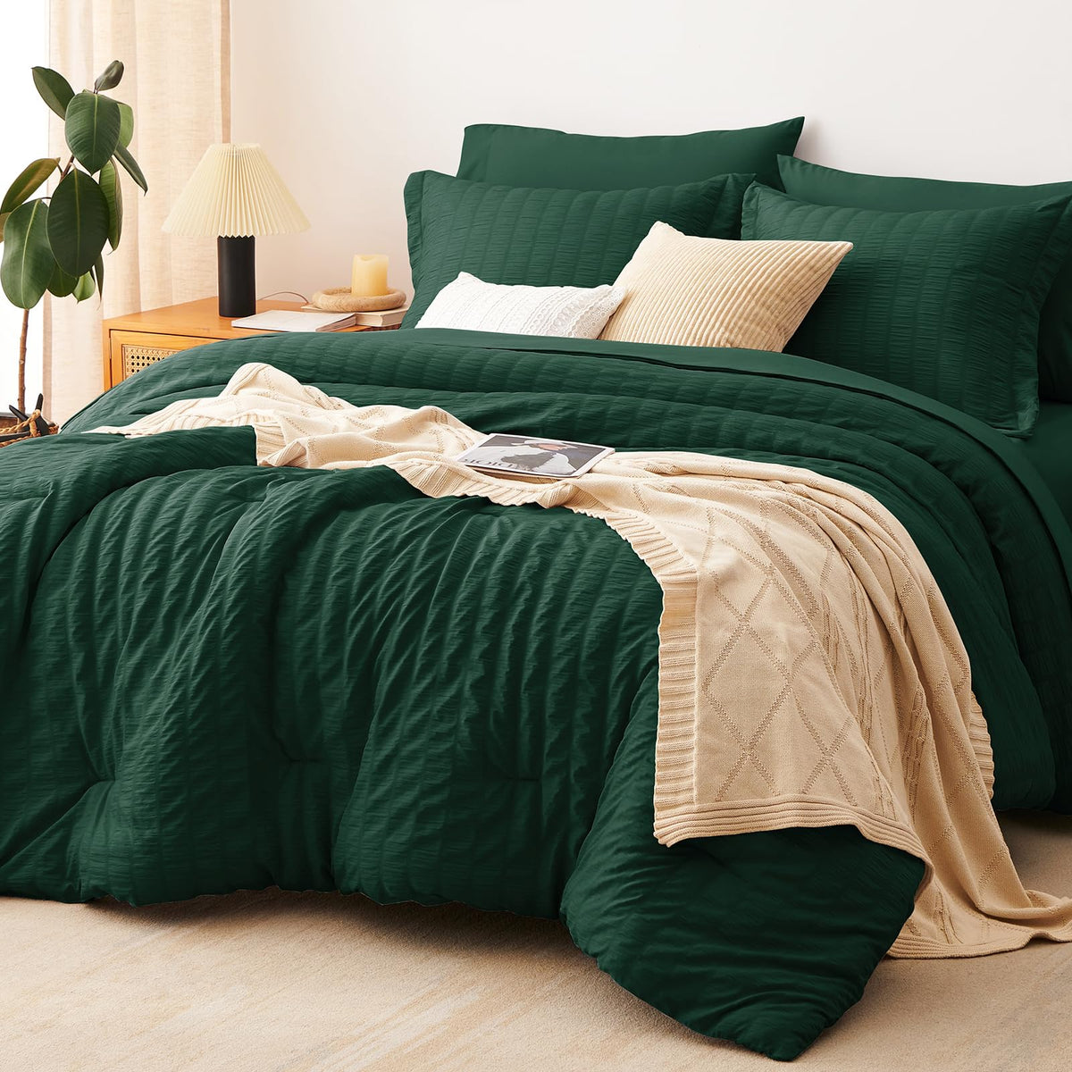 Cozylux King Seersucker Comforter Set With Emerald Green Bed In A Bag 7-Piece All Season Bedding Set With Comforter, Pillow Sham, Flat Sheet, Fitted Sheet, Pillowcase