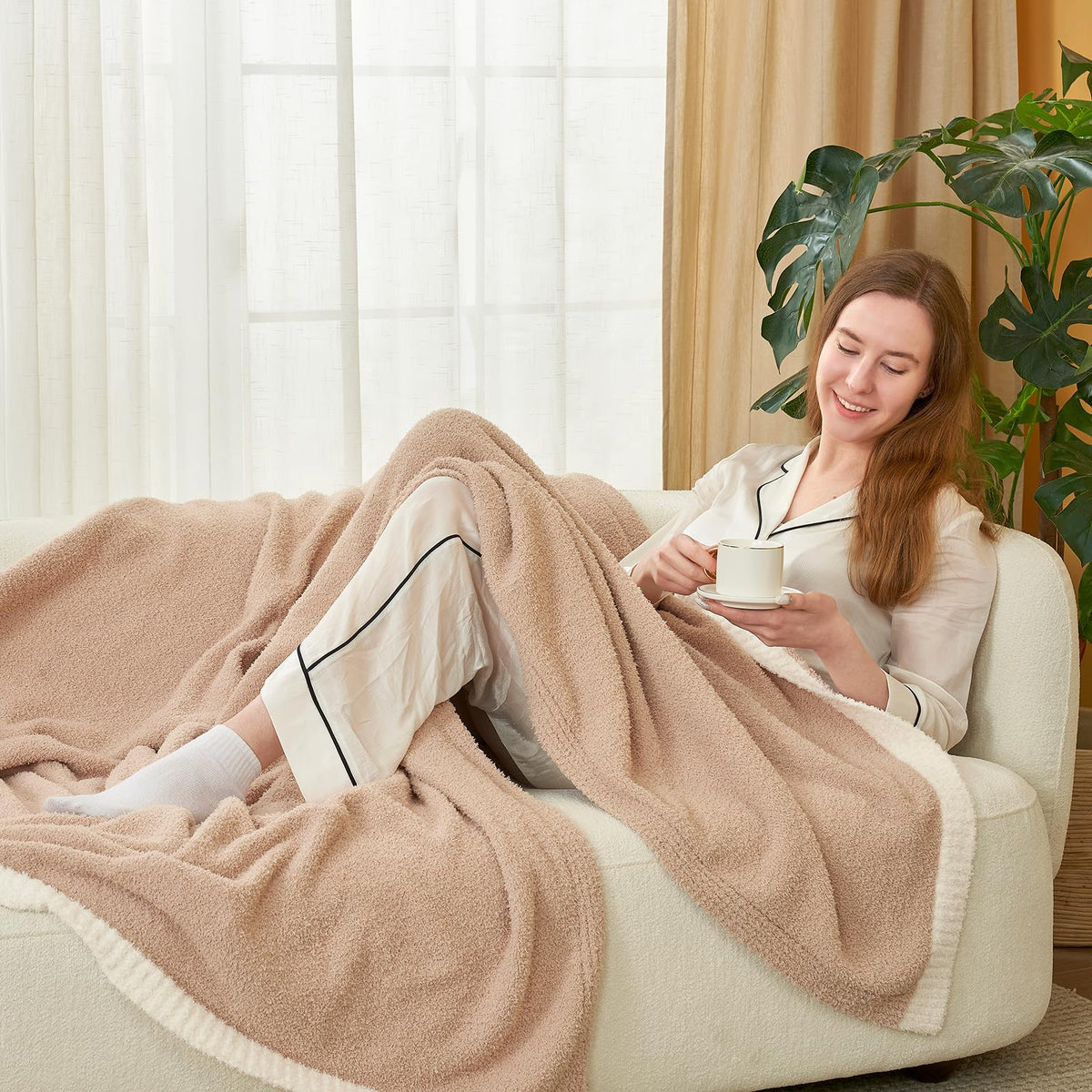 Snuggle Sac Beige Throw Blanket For Couch Bed Sofa 60X80 Inches, Reversible Beige Blanket Microfiber Fluffy Fuzzy Cozy Knit Twin