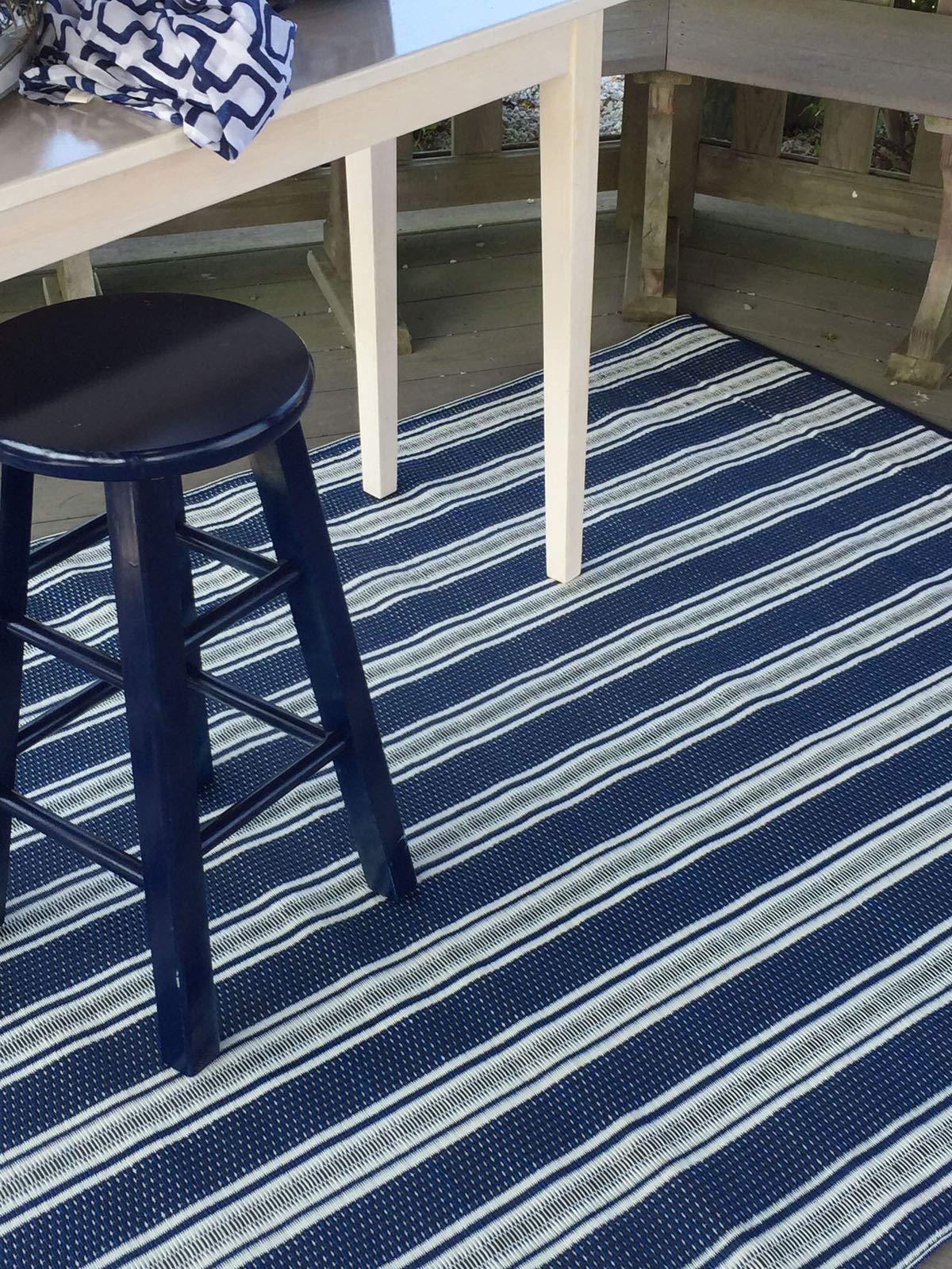 Mad Mats Geometric Outdoor Rug, Reversible Plastic Mat (5' X 8', Vertical Stripe - Blue/White)