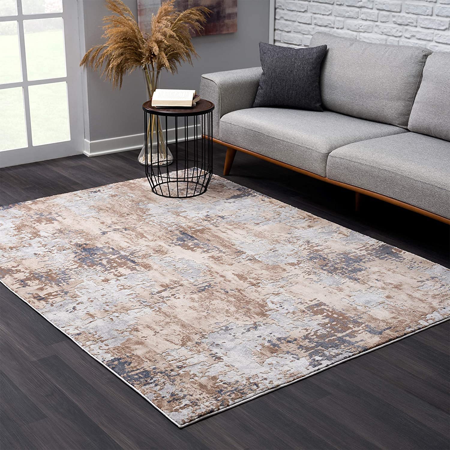 HomeRoots 100% High Grade Polypropylene 4â€ x 6â€ Beige and Ivory Abstract Area Rug