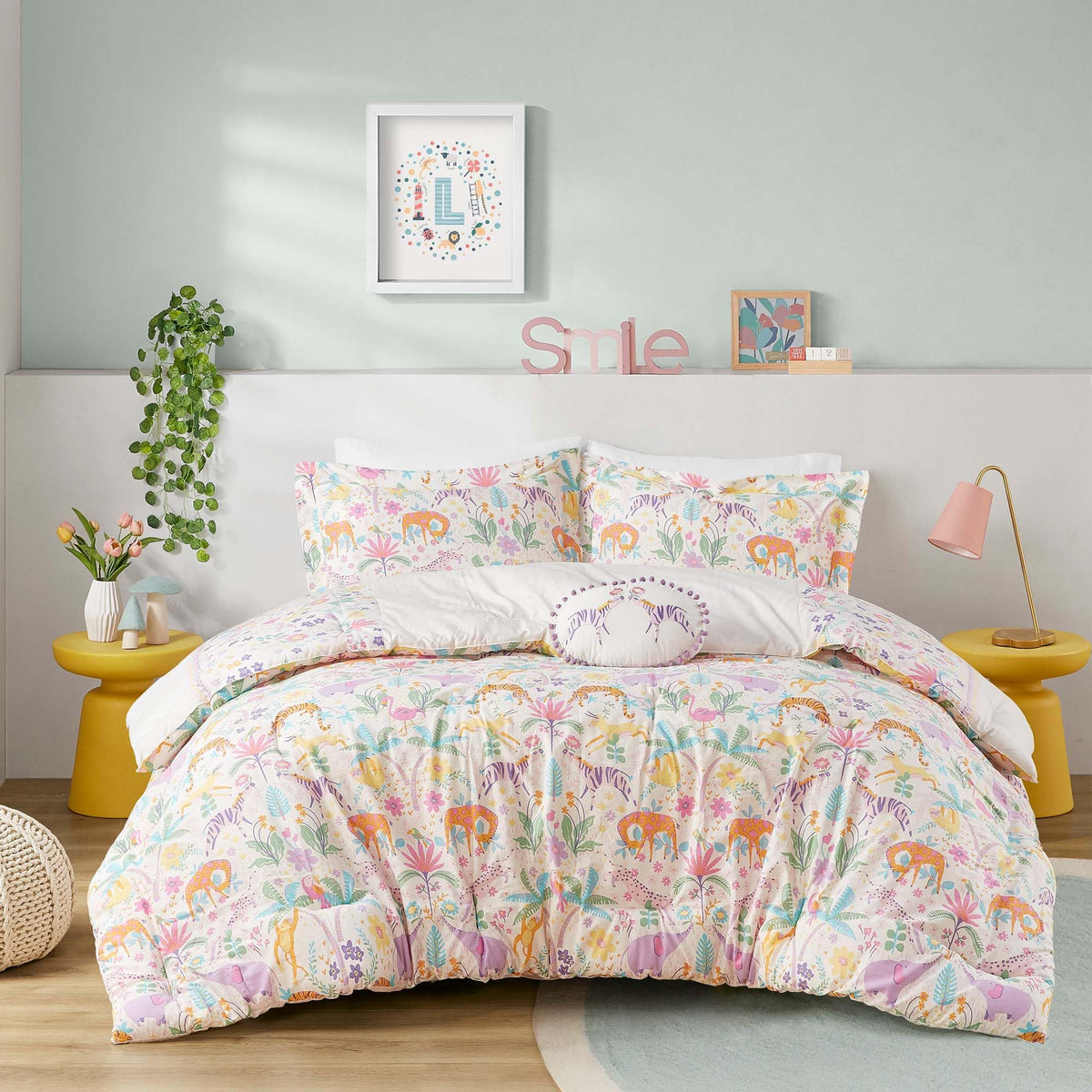 Urban Habitat Kids Queen Comforter Set, Favorite Jungle Animals Fun Safari Adventures Print, Bci Cotton Comforter, All Seasons D