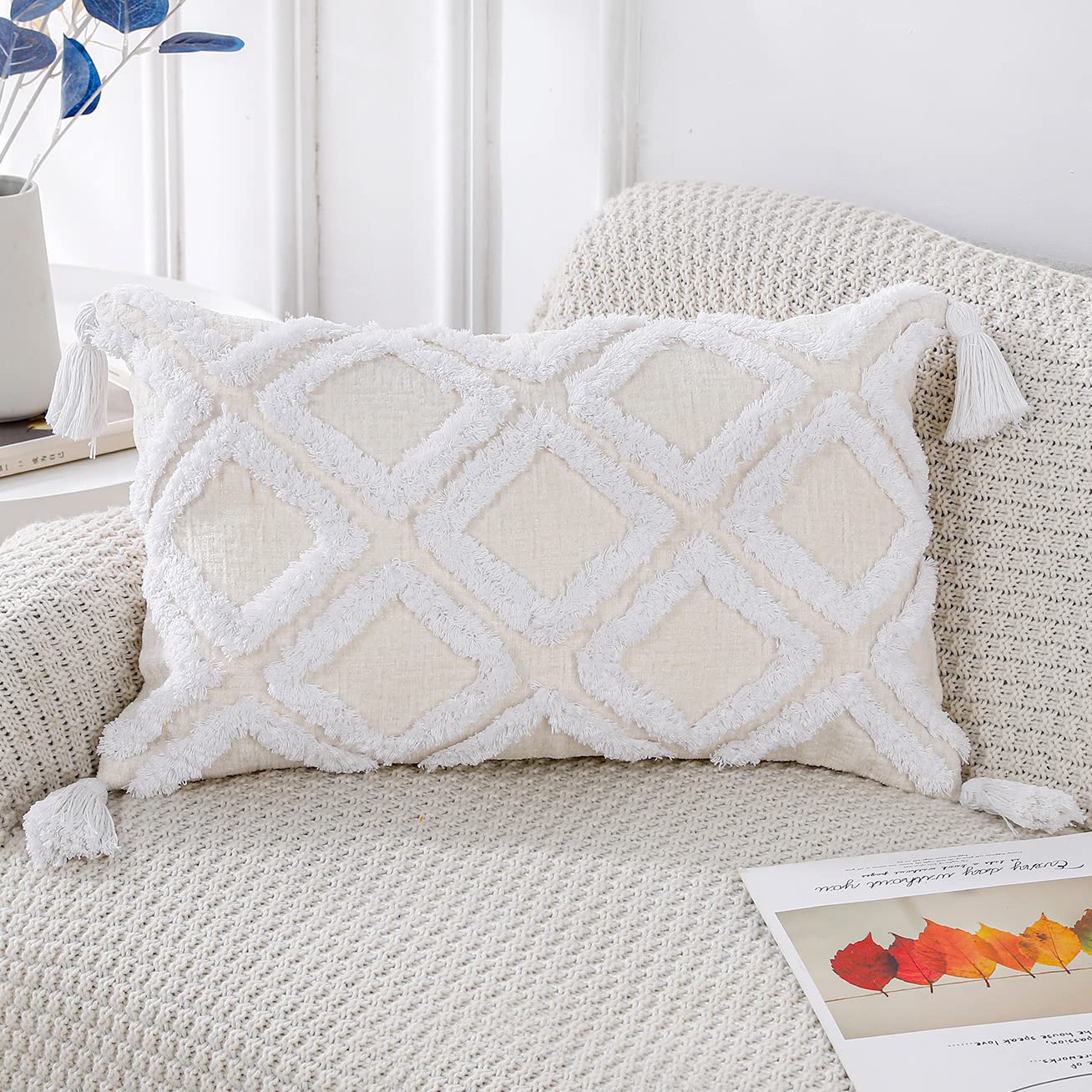 Panod Super Soft Farmhouse Decorative Plush Throw Pillow Covers 12 X 20 White,Solid Diamond Pattern Tufted With Tassels Modern A