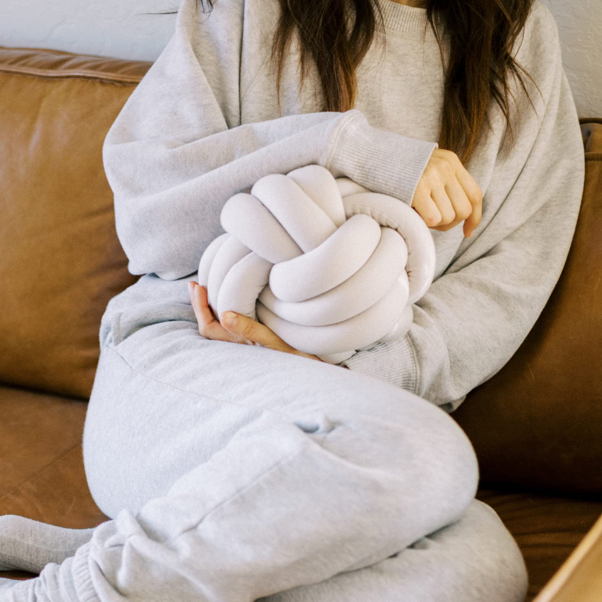 Bearaby Hand-Crafted Knot Pillow Ball - Relieve Stress With Oeko-Tex Certified Organic And Gently Weighted Material - Handcrafte