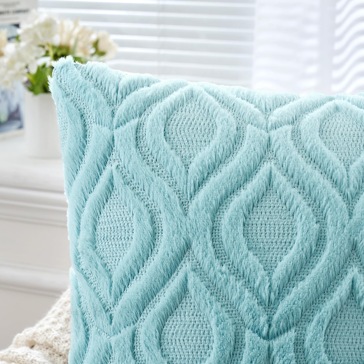 Miulee Sky Blue Throw Pillow Covers 18X18 Inch, Soft Winter Plush Faux Wool Couch Pillow Covers Set Of 2 Decorative Farmhouse Boho Throw Pillows For Sofa Living Room Bed