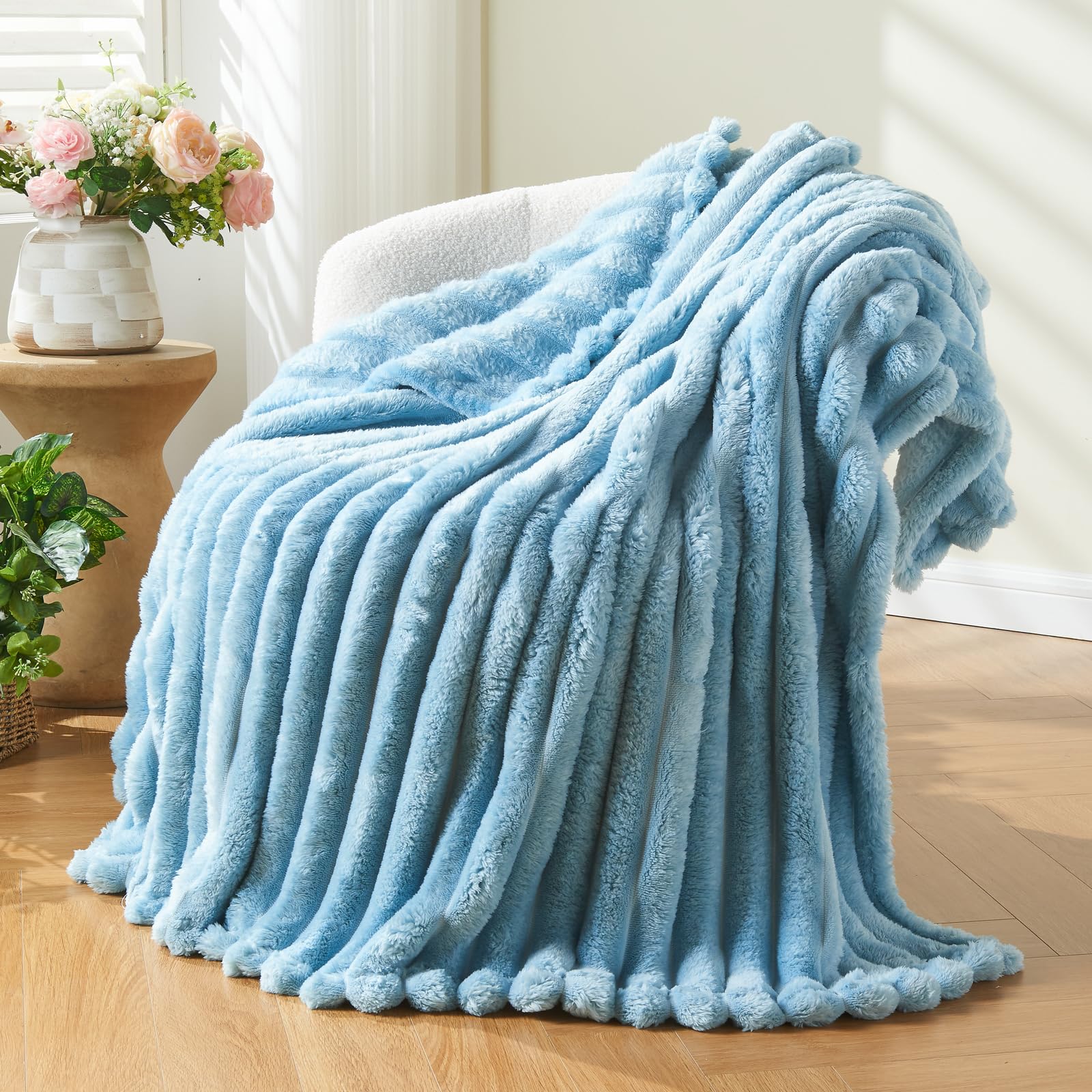 Newcosplay Super Soft Twin Blanket Blue Premium Silky Flannel Fleece 3D Ribbed Jacquard Lightweight Bed Blanket All Season Use (