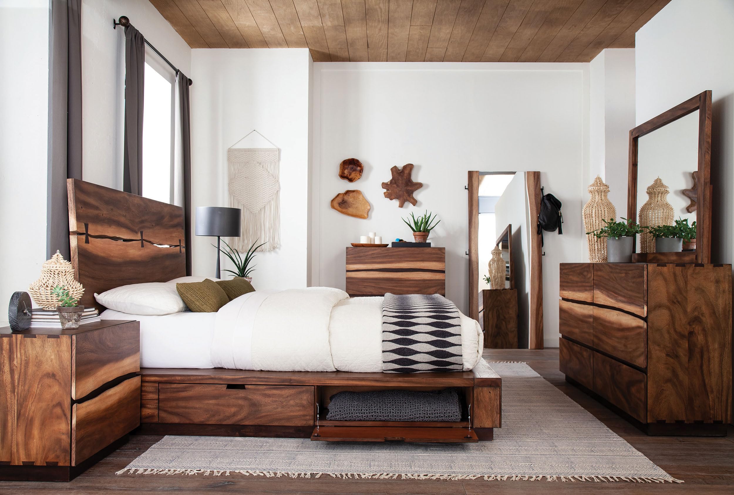 Coaster Home Furnishings Winslow Farmhouse 4-Piece Bedroom Set Live Edge Queen Size Storage Bed Frame 54-inch Headboard Smokey Walnut and Coffee Bean 223250SQ-S4