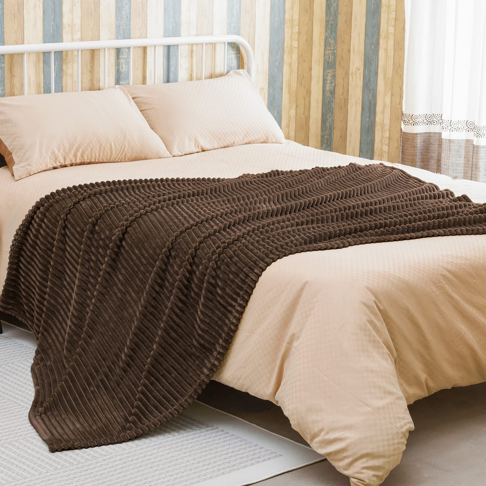 Bnuitland Light Yellow Super Soft Flannel Throw, 3D Striped Jacquard Fluffy Blanket For Bed,Sofa,Couch,Home Decor, 300Gsm Fleece
