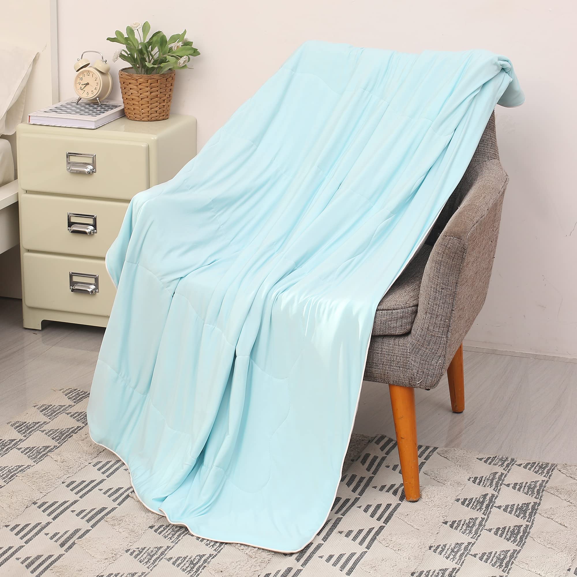 Catalonia Reversible Cooling Blanket, Lightweight Summer Comforter For Hot Sleepers, Silky Soft Summer Duvet Throw Size, 50X60 I