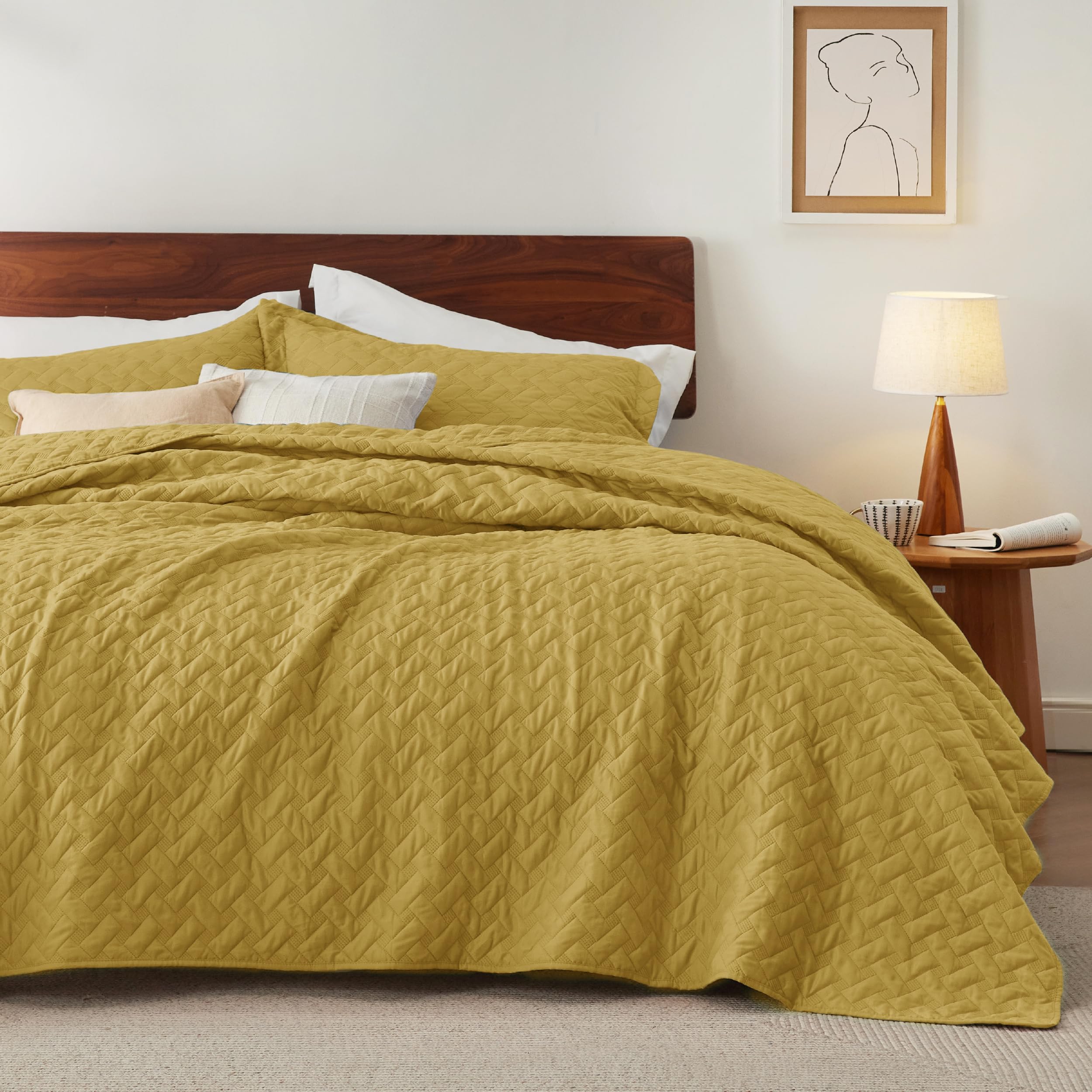 Bedsure Queen Quilt Bedding Set - Lightweight Spring Quilt Full/Queen - Mustard Yellow Bedspread Queen Size - Bedding Coverlet f