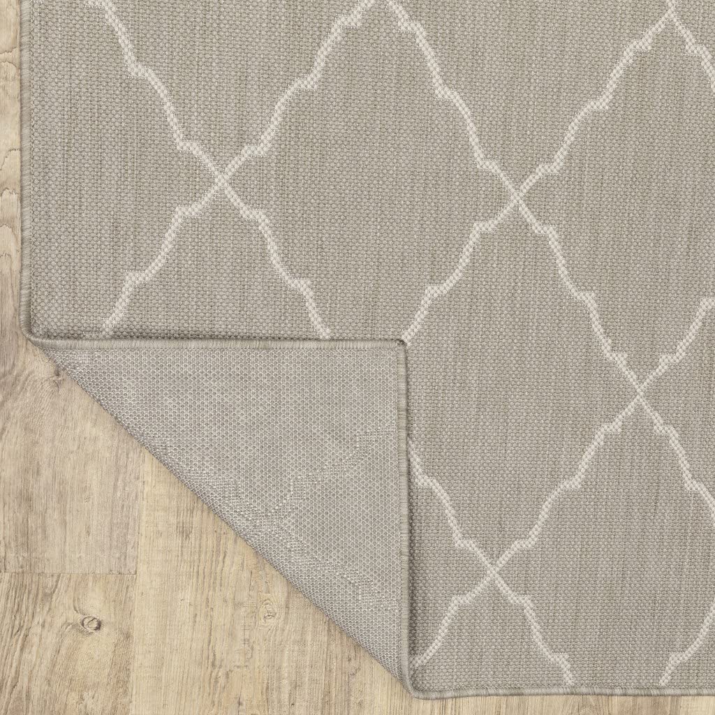 HomeRoots Grey Polypropylene 3’x5’ Gray and Ivory Trellis Indoor Outdoor Area Rug
